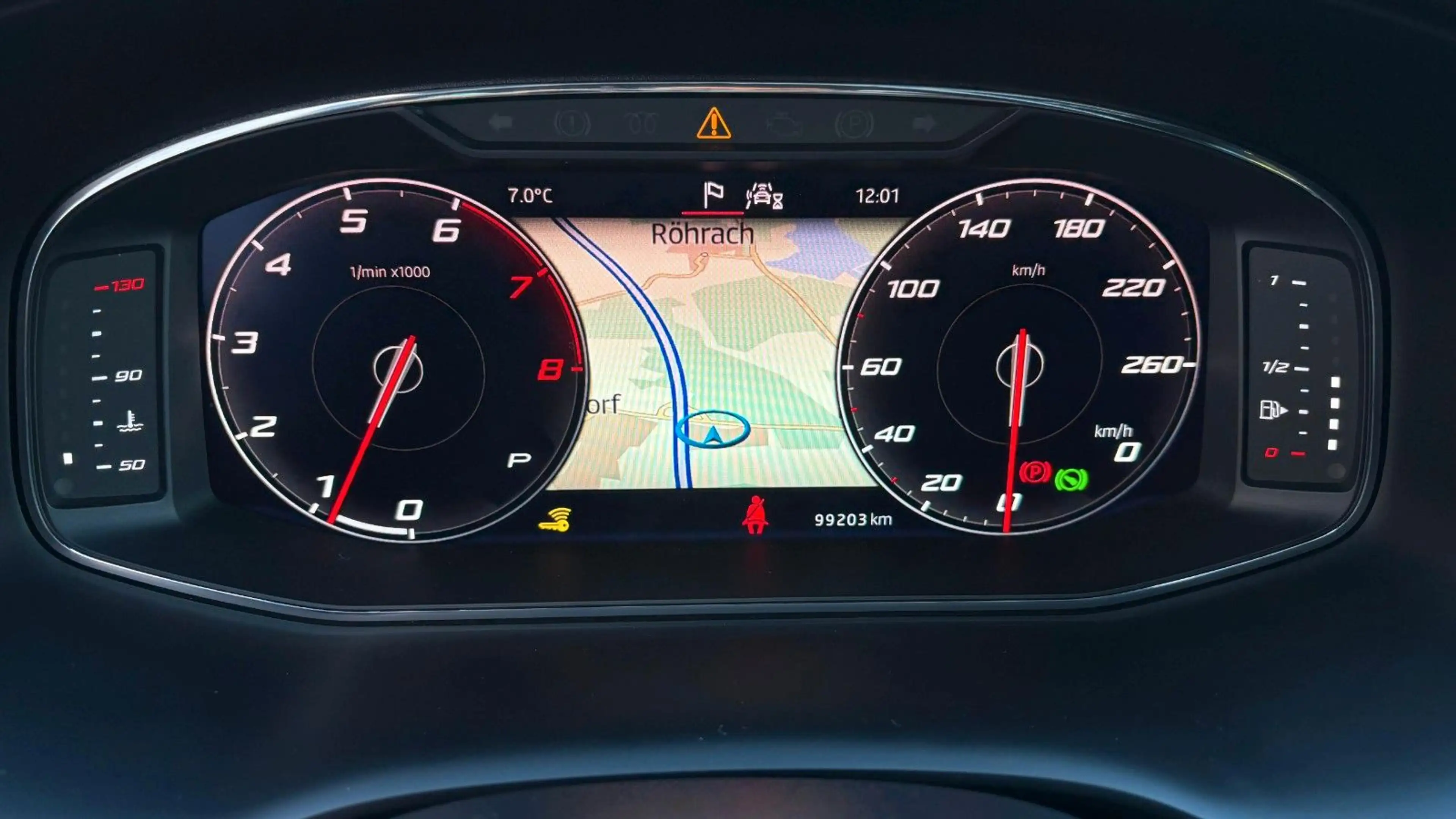 SEAT Ateca 2.0TSI Xcellence 4x4 360°Kam AHK Pano-dach — photo 11