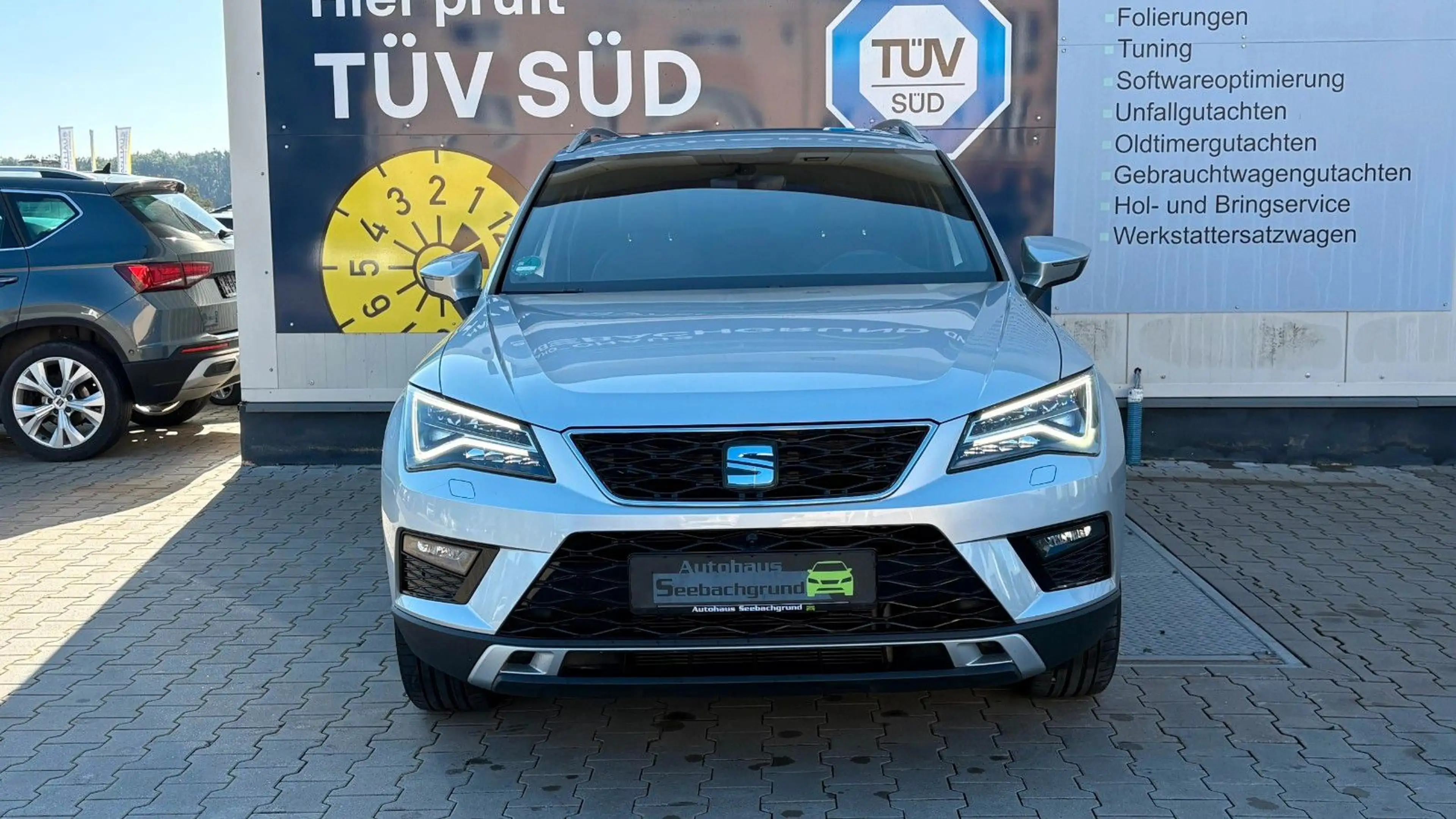 SEAT Ateca 2.0TSI Xcellence 4x4 360°Kam AHK Pano-dach — photo 3