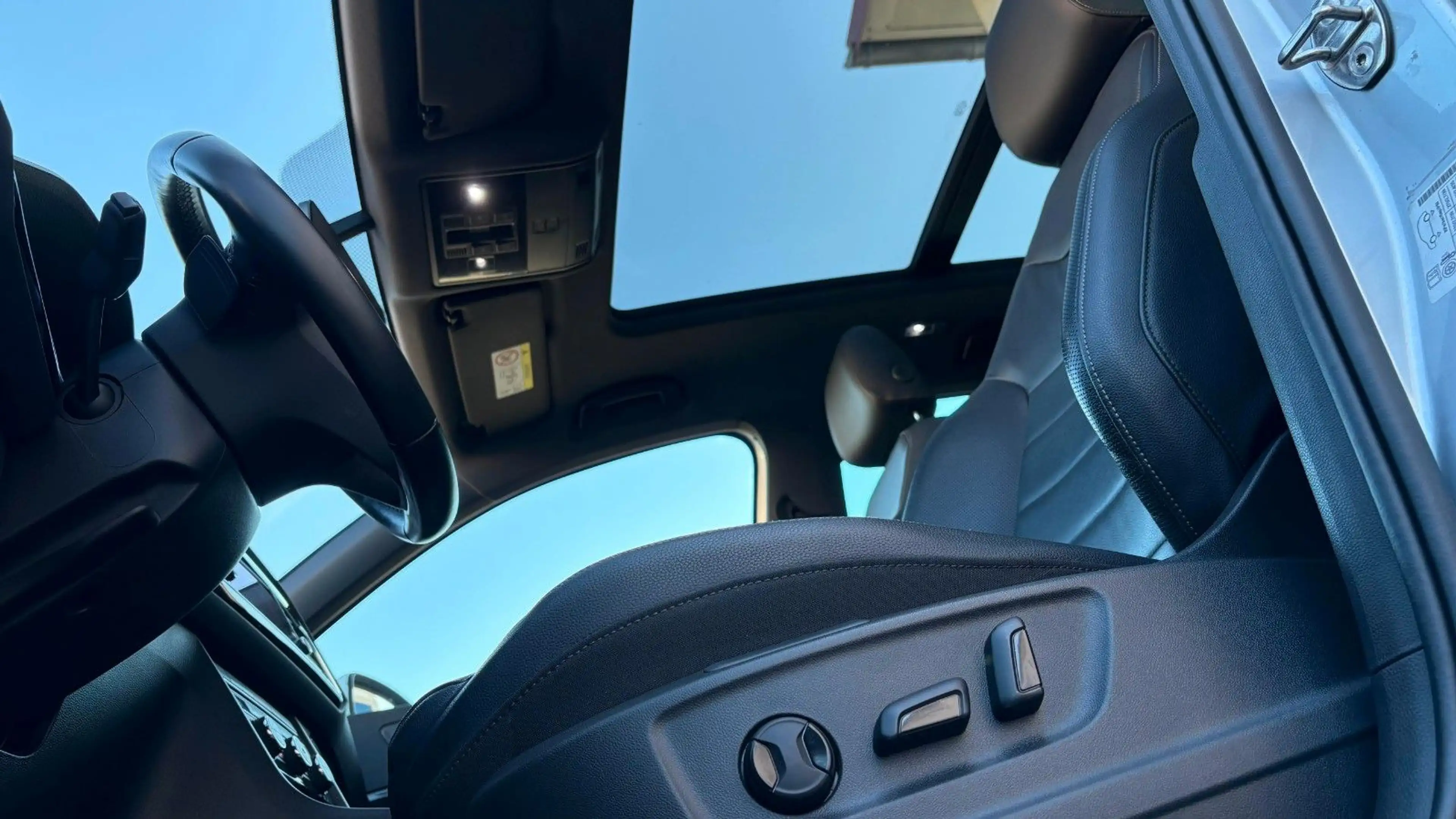 SEAT Ateca 2.0TSI Xcellence 4x4 360°Kam AHK Pano-dach — photo 12