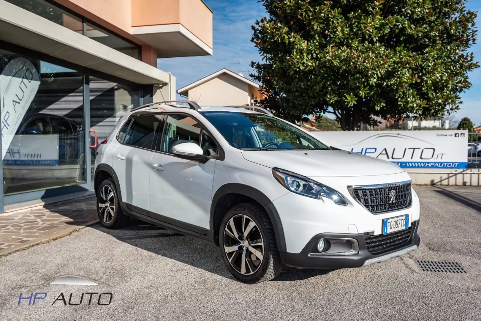 Peugeot 2008 2008 1.2 puretech t Allure NEOPATENTATI Bianco - 1
