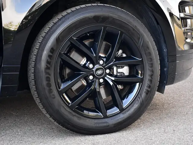Land Rover Range Rover Evoque view 15