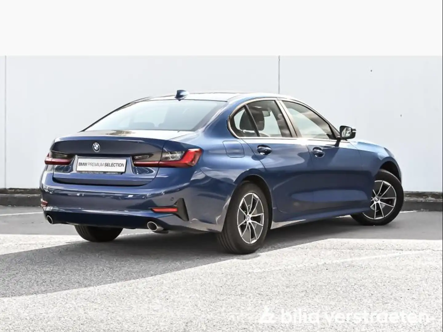 BMW 318 Berline Bleu - 2