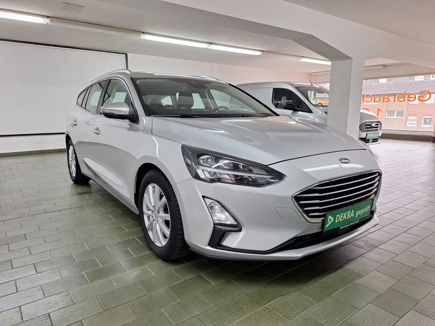Ford Focus Turnier mit Getriebeproblem 2.0L Diesel Automatik Argent - 1