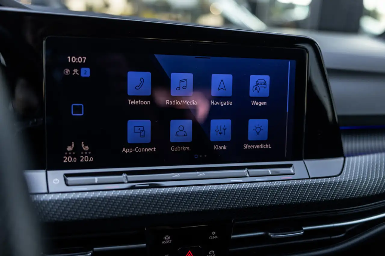 Volkswagen Golf 1.5 eTSI 3 x R-Line, Pano, Sfeer, ACC, Stuurverwar, миниатюра 23