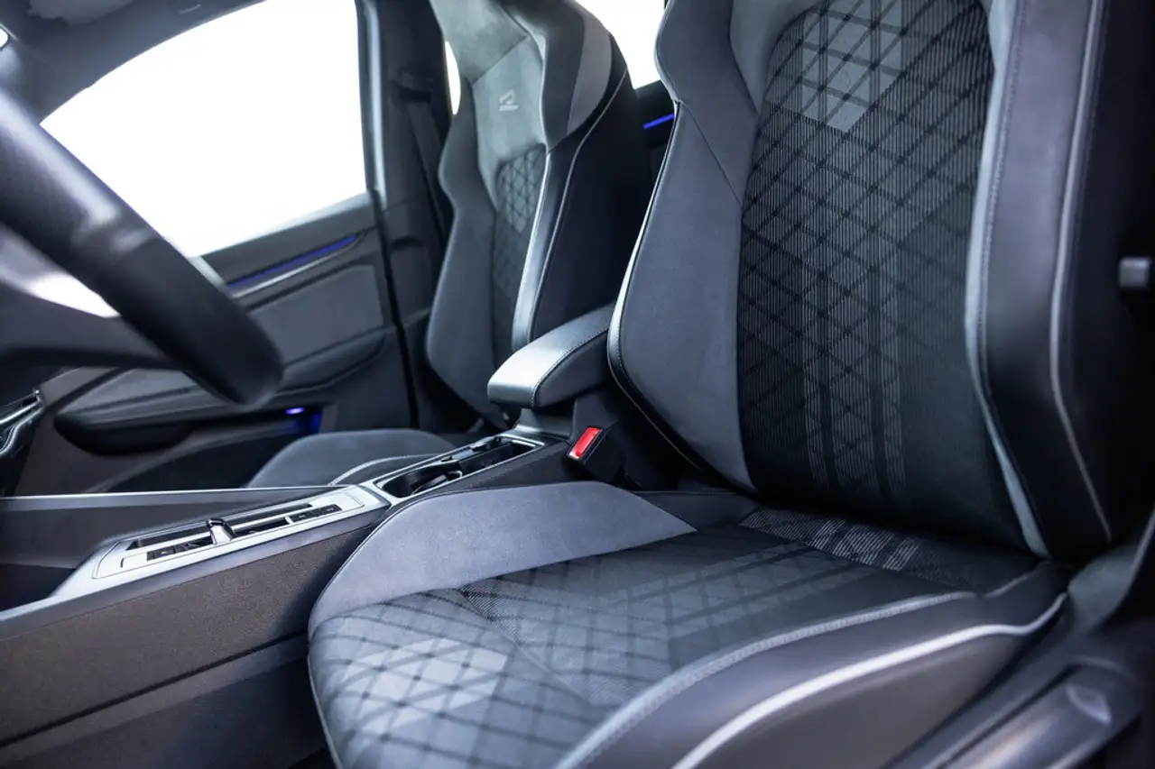 Volkswagen Golf 1.5 eTSI 3 x R-Line, Pano, Sfeer, ACC, Stuurverwar, миниатюра 11