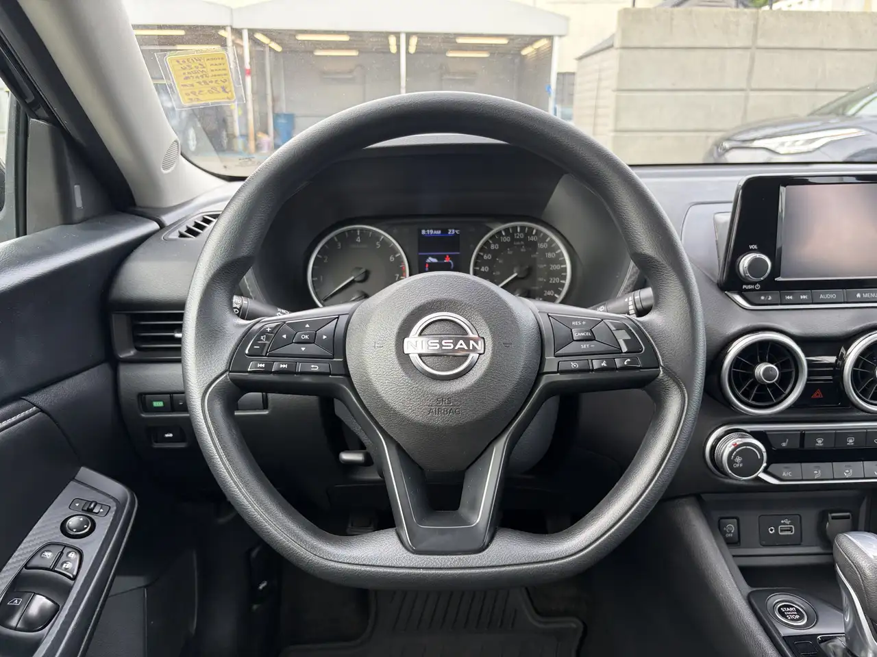 Nissan Sentra снимка Nissan Sentra