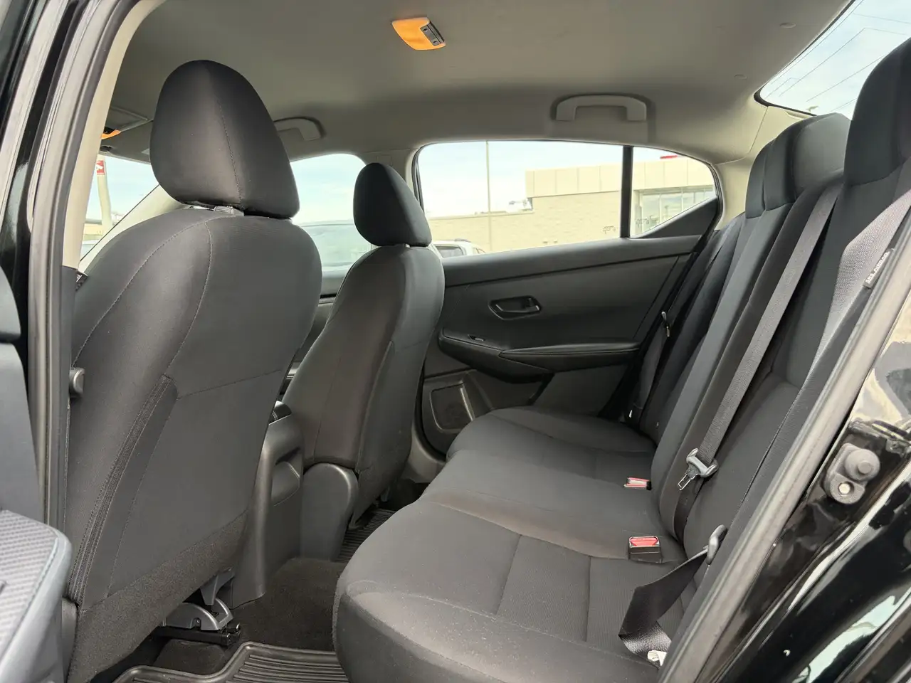 Nissan Sentra снимка Nissan Sentra
