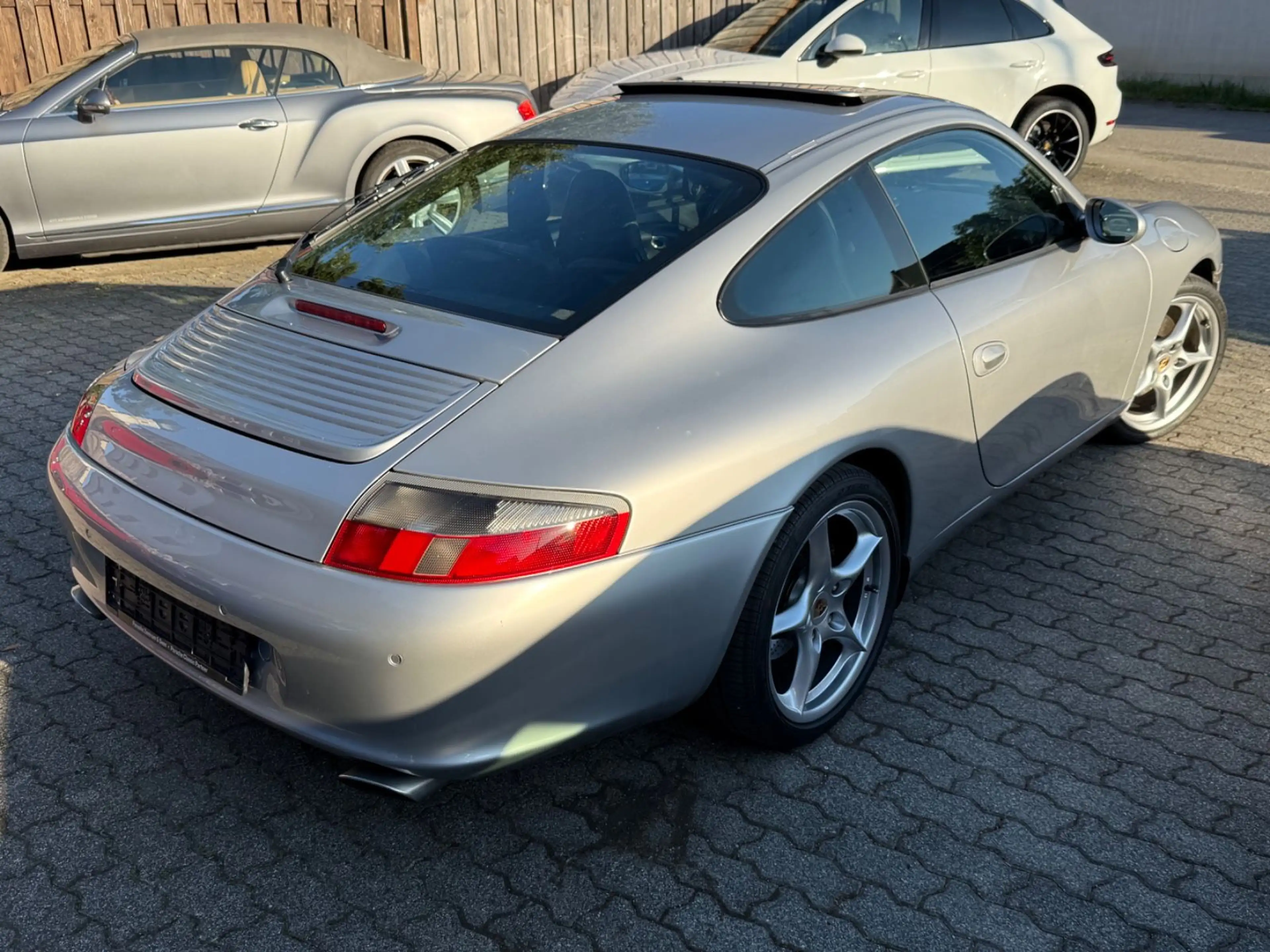 Porsche 996 Carrera Coupé *TRAUMZUSTAND*LIEBHABER* — photo 4