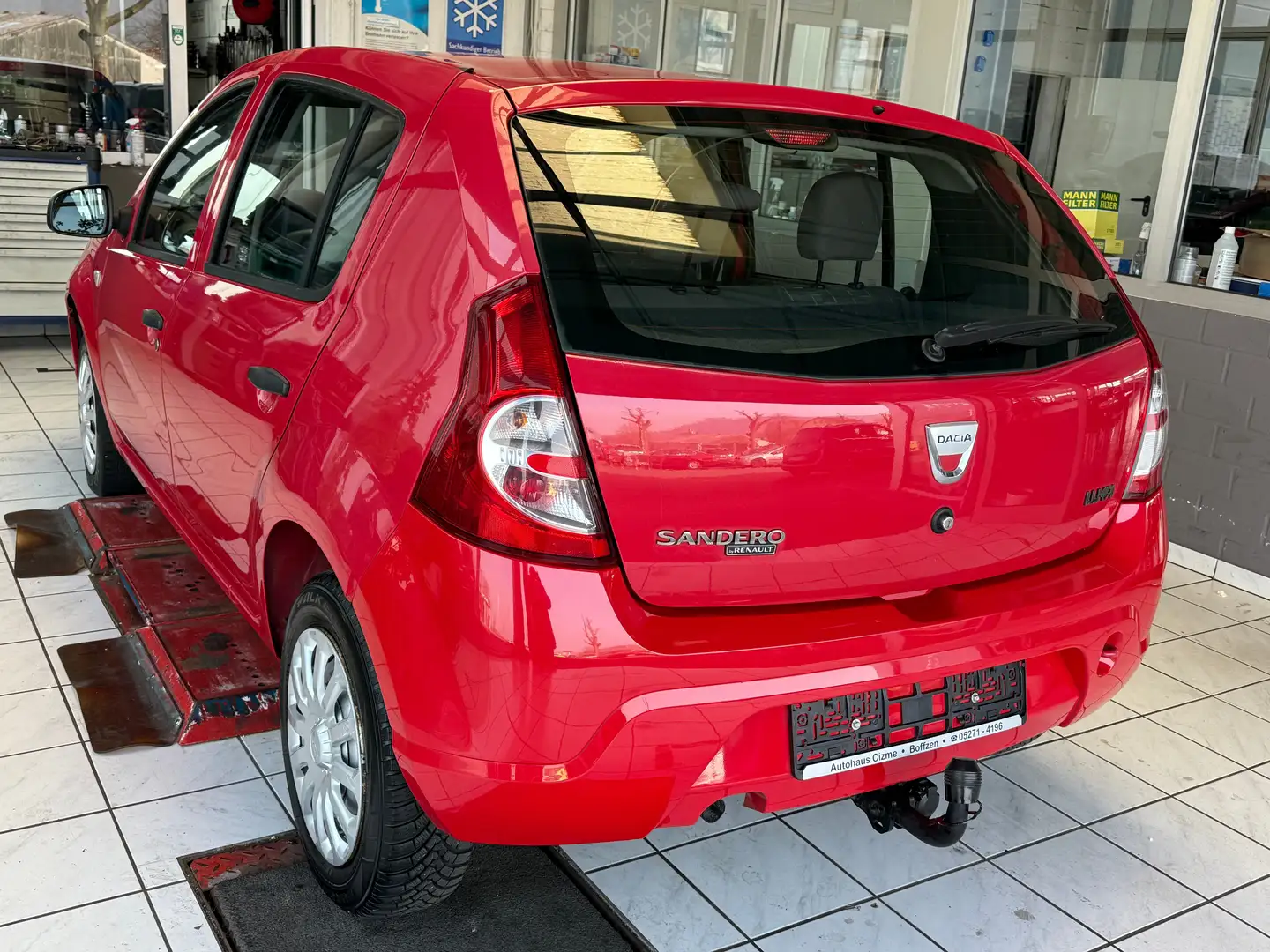 Dacia Sandero Basis Roşu - 1