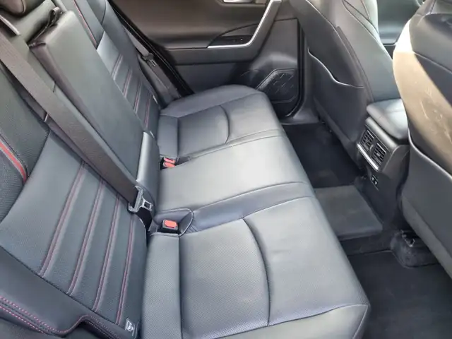 Toyota Rav4 view 7