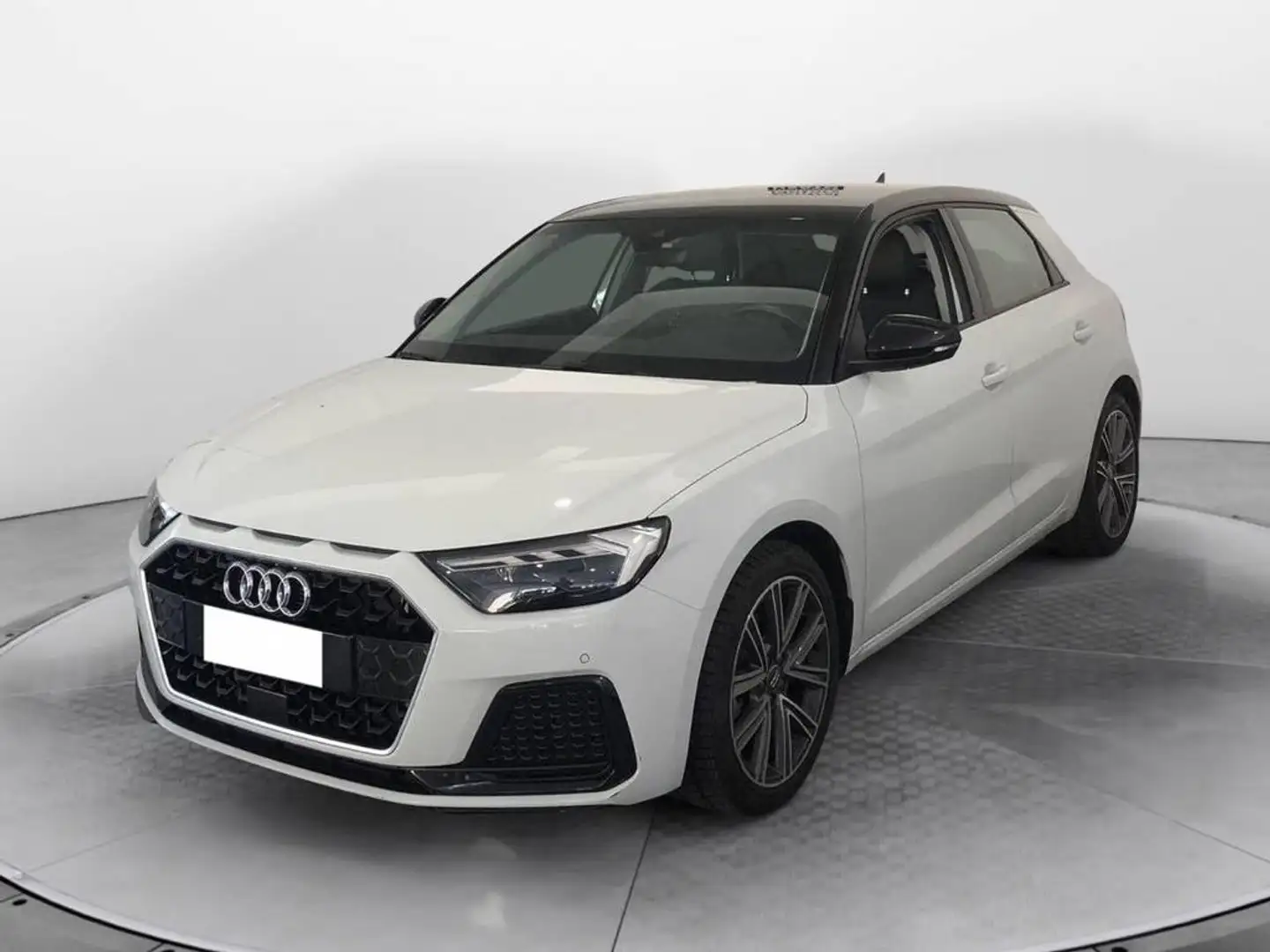 Audi A1 Sportback 1.0 tfsi 82cv Bianco - 1