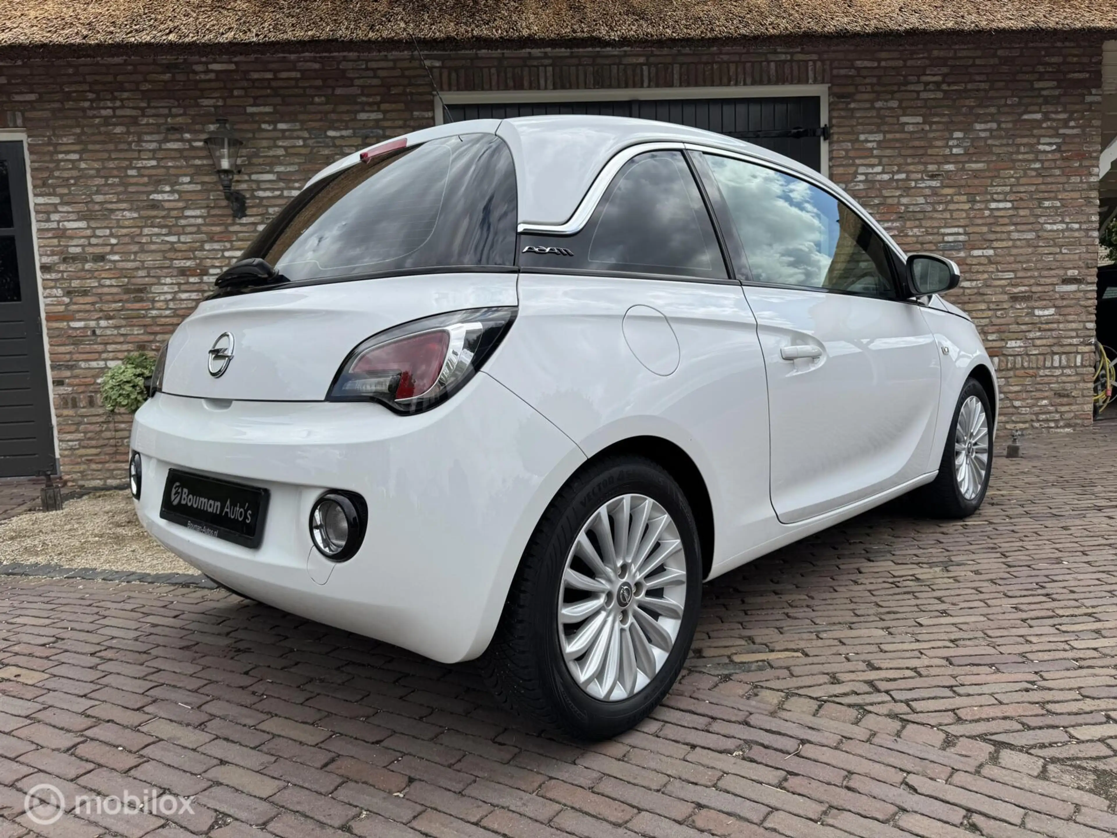 Opel Adam 1.2. Nieuwe Apk — photo 3