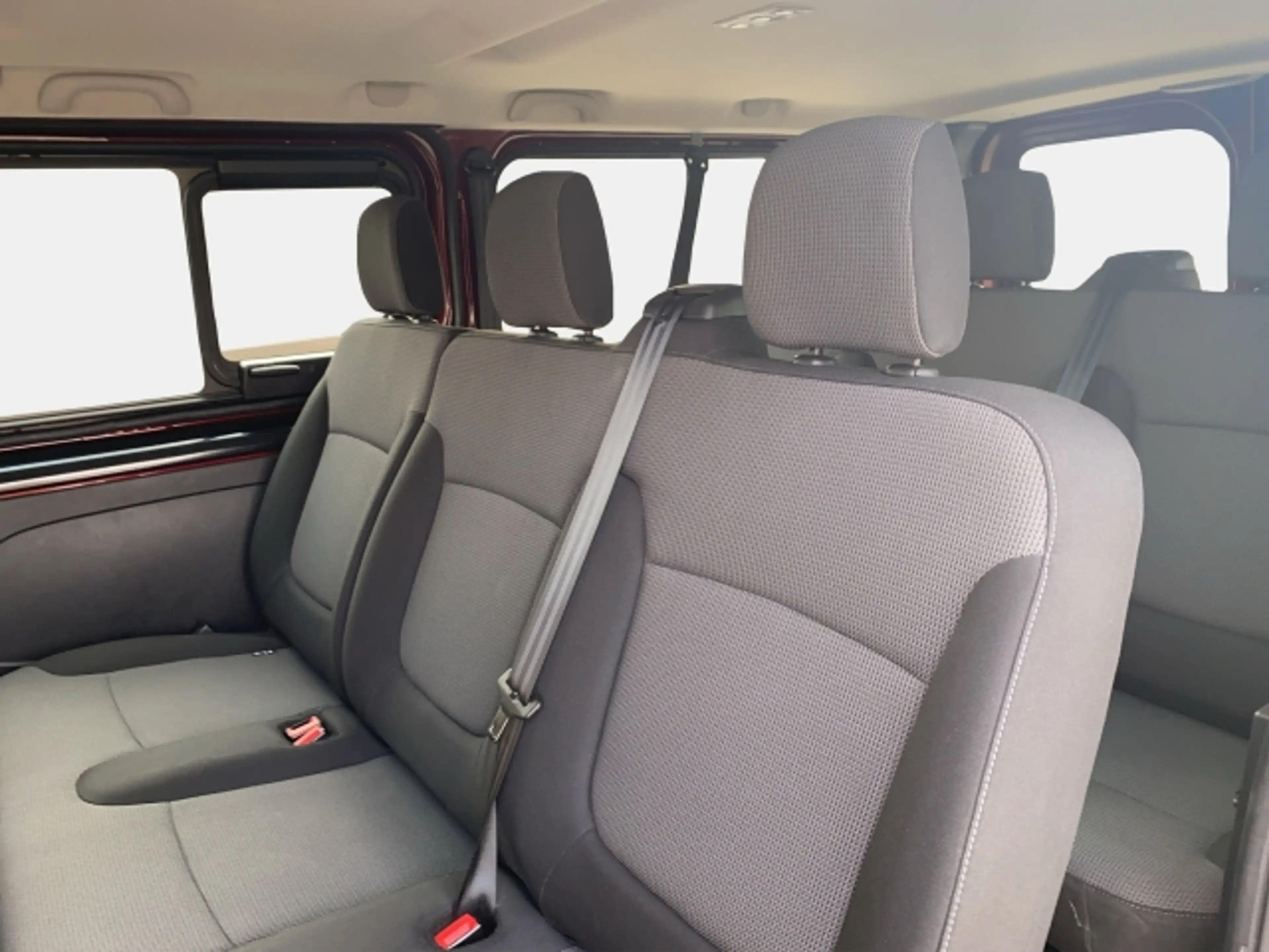 Nissan Primastar Kombi L2H1 3,0t dCi 150 Acenta — photo 13