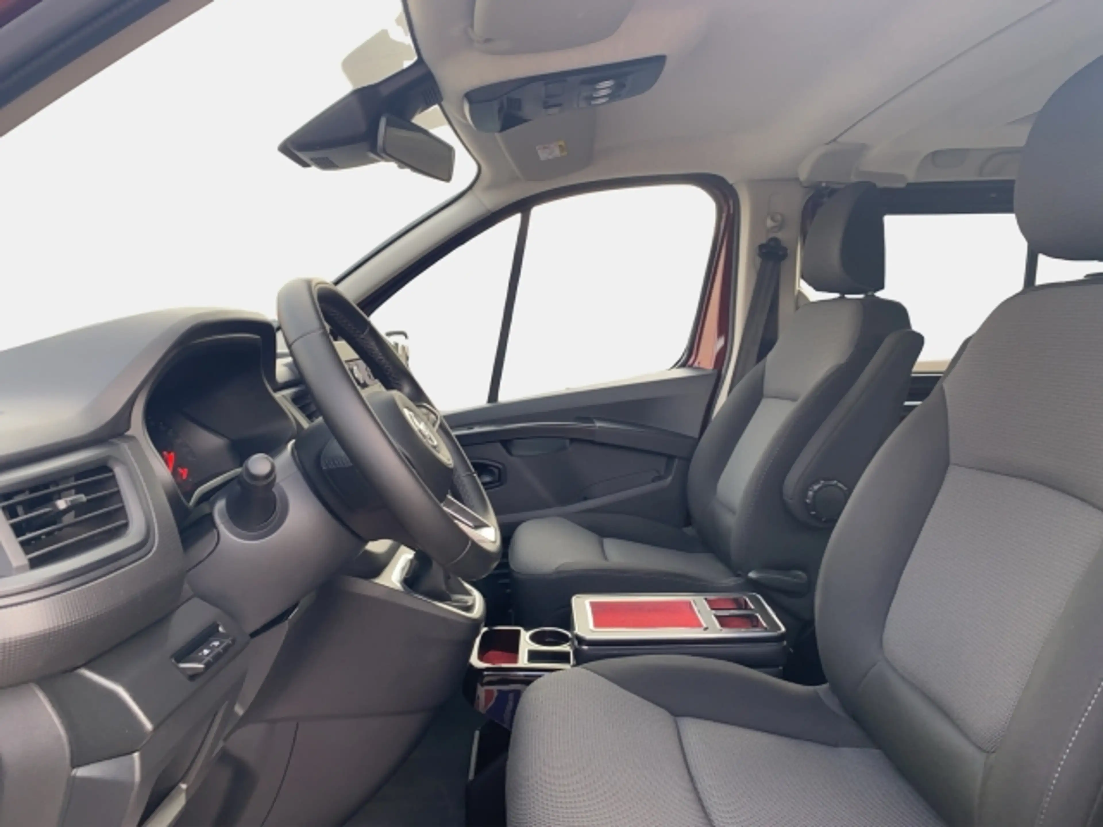 Nissan Primastar Kombi L2H1 3,0t dCi 150 Acenta — photo 7