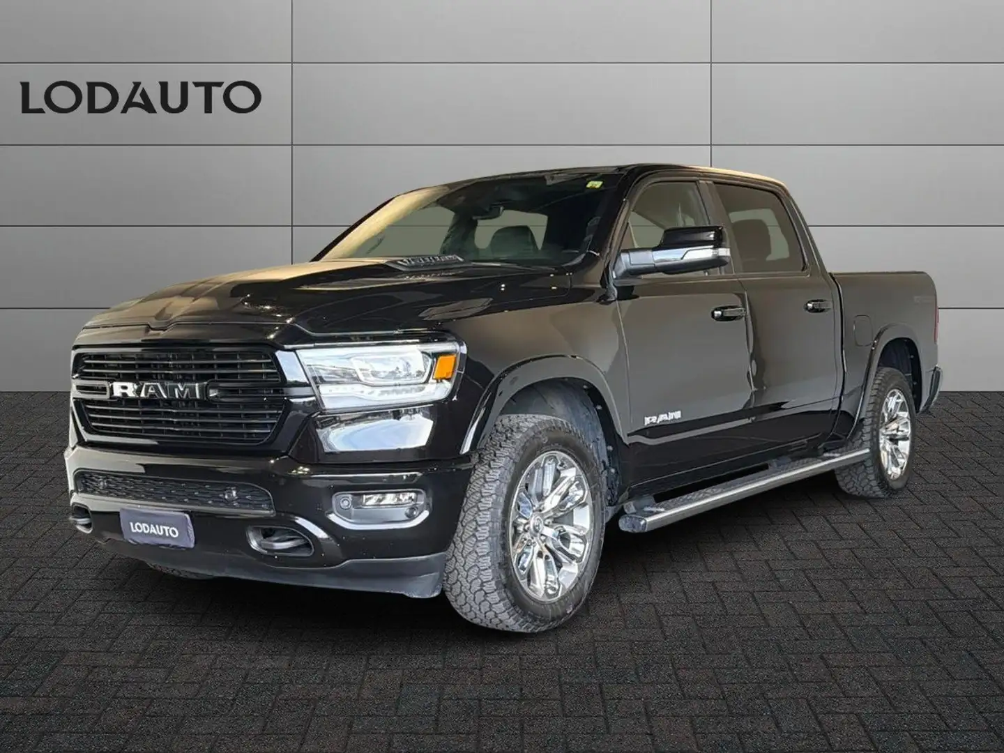 Dodge RAM Magnum 5.7 V8 Hemi Laramie bifuel Gpl auto Nero - 1