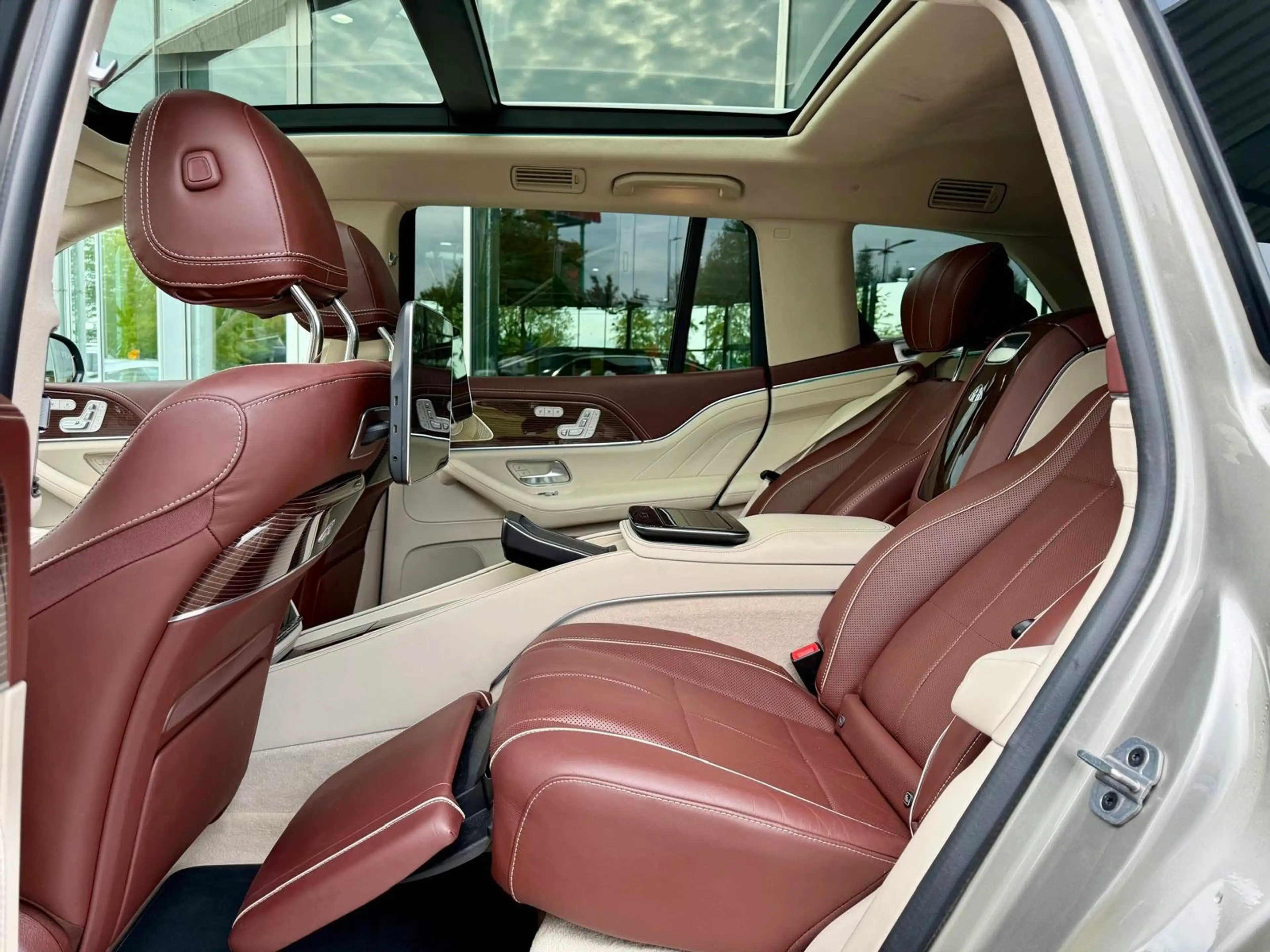 Mercedes-Benz GLS 600 Maybach GLS600 FirstClass E-ACTIVE FondTV Standh — photo 13