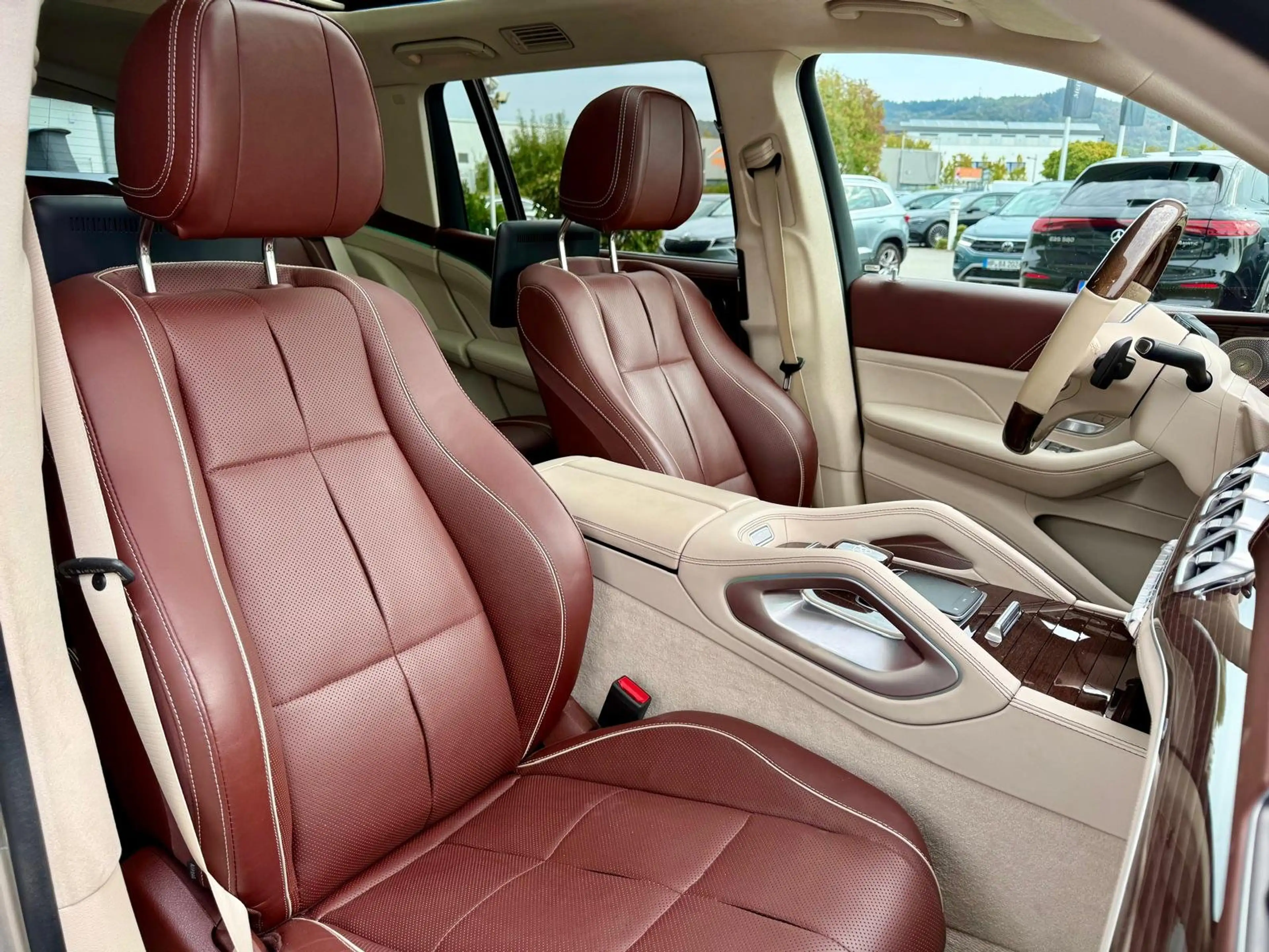 Mercedes-Benz GLS 600 Maybach GLS600 FirstClass E-ACTIVE FondTV Standh — photo 24