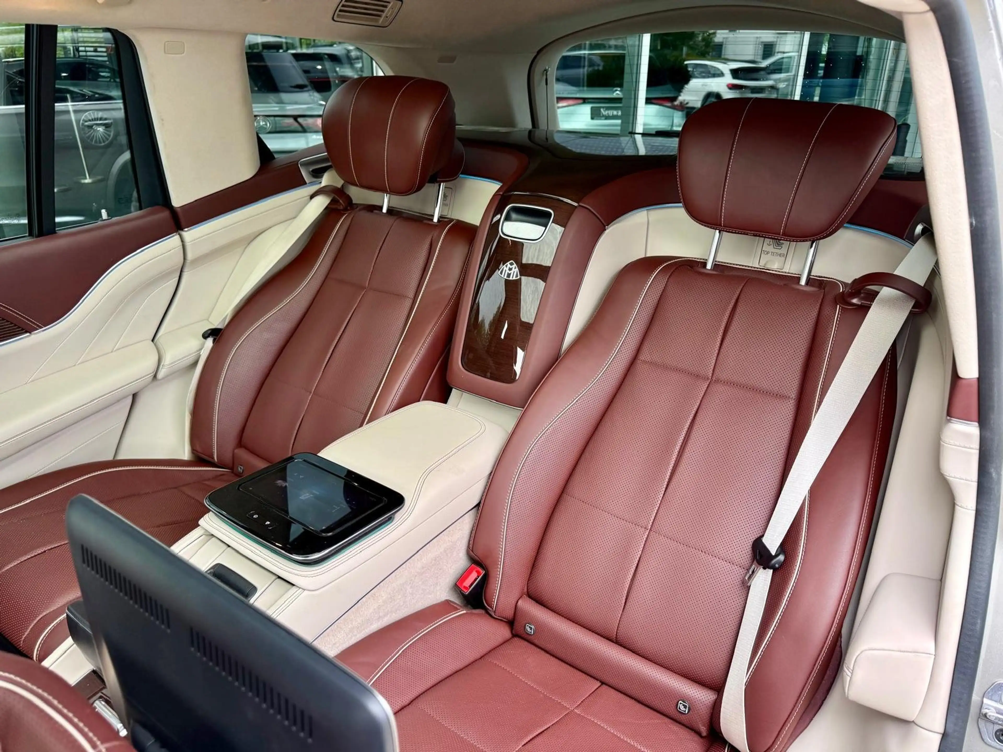 Mercedes-Benz GLS 600 Maybach GLS600 FirstClass E-ACTIVE FondTV Standh — photo 14