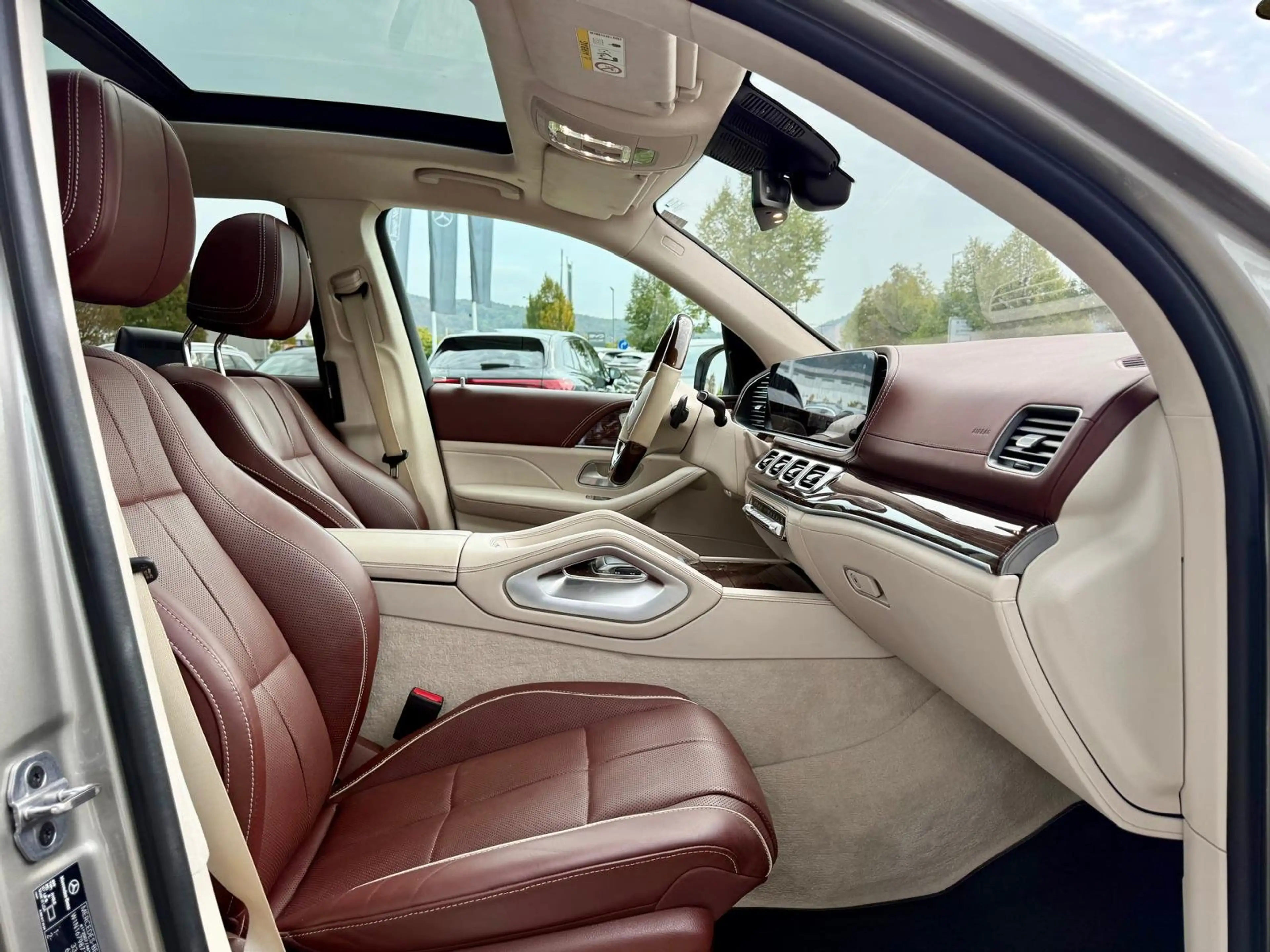 Mercedes-Benz GLS 600 Maybach GLS600 FirstClass E-ACTIVE FondTV Standh — photo 23