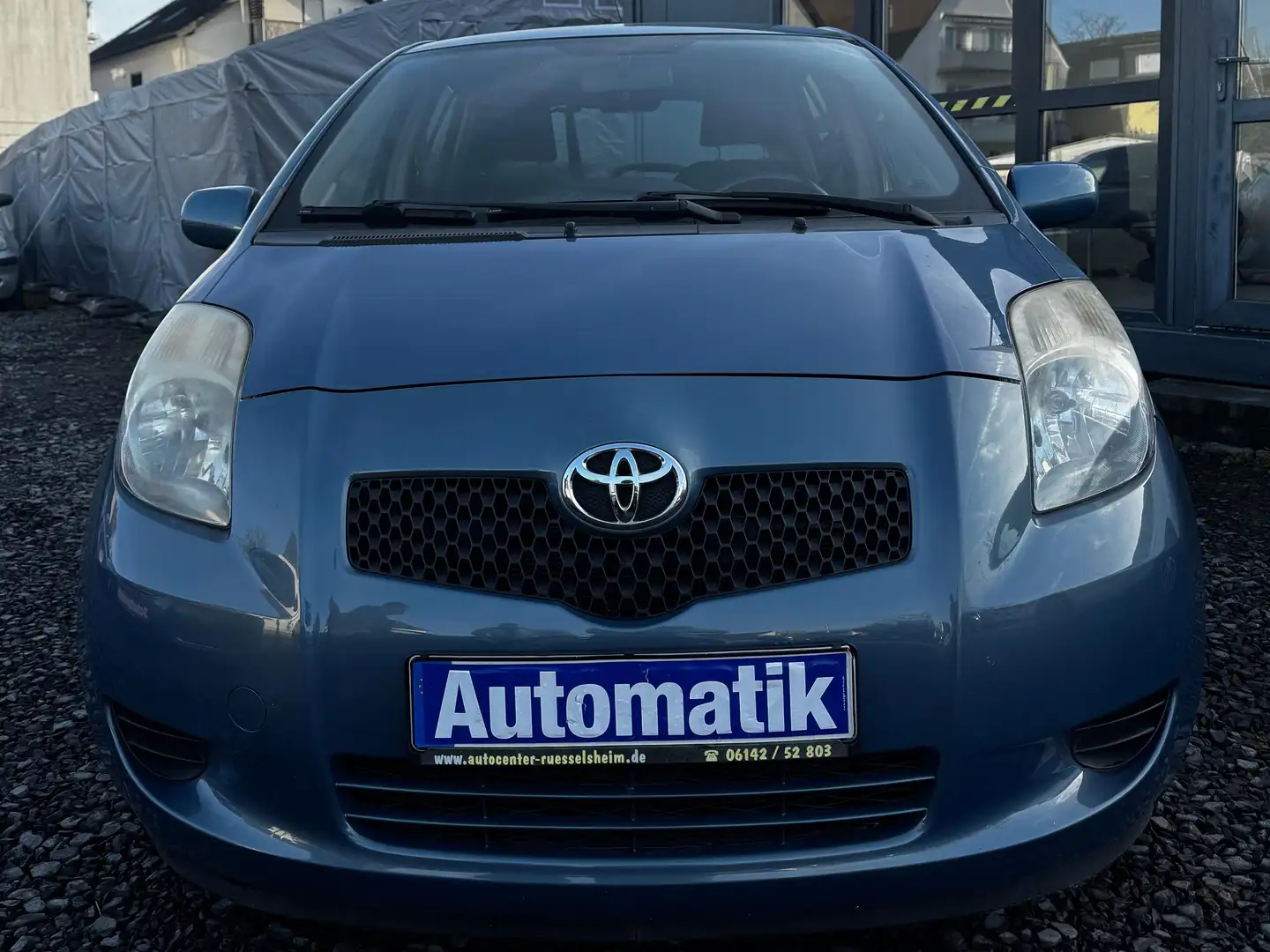 Toyota Yaris Sol - 2