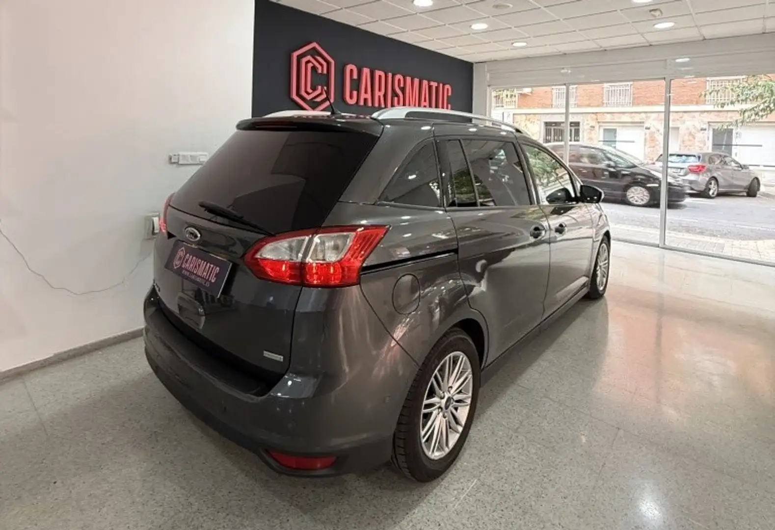 Ford Grand C-Max 1.0 EcoB. Auto-S&S Trend+ 125 Grau - 2