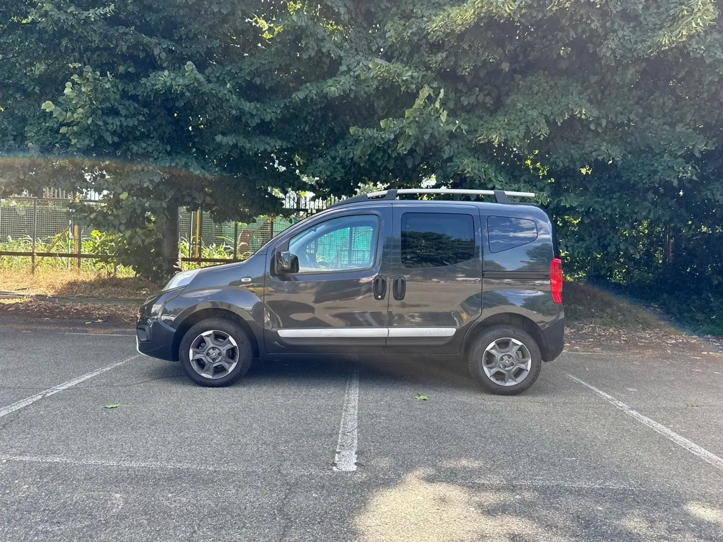 Fiat Qubo 1.3 Mjt 16v 80cv Trekking Nero - 2