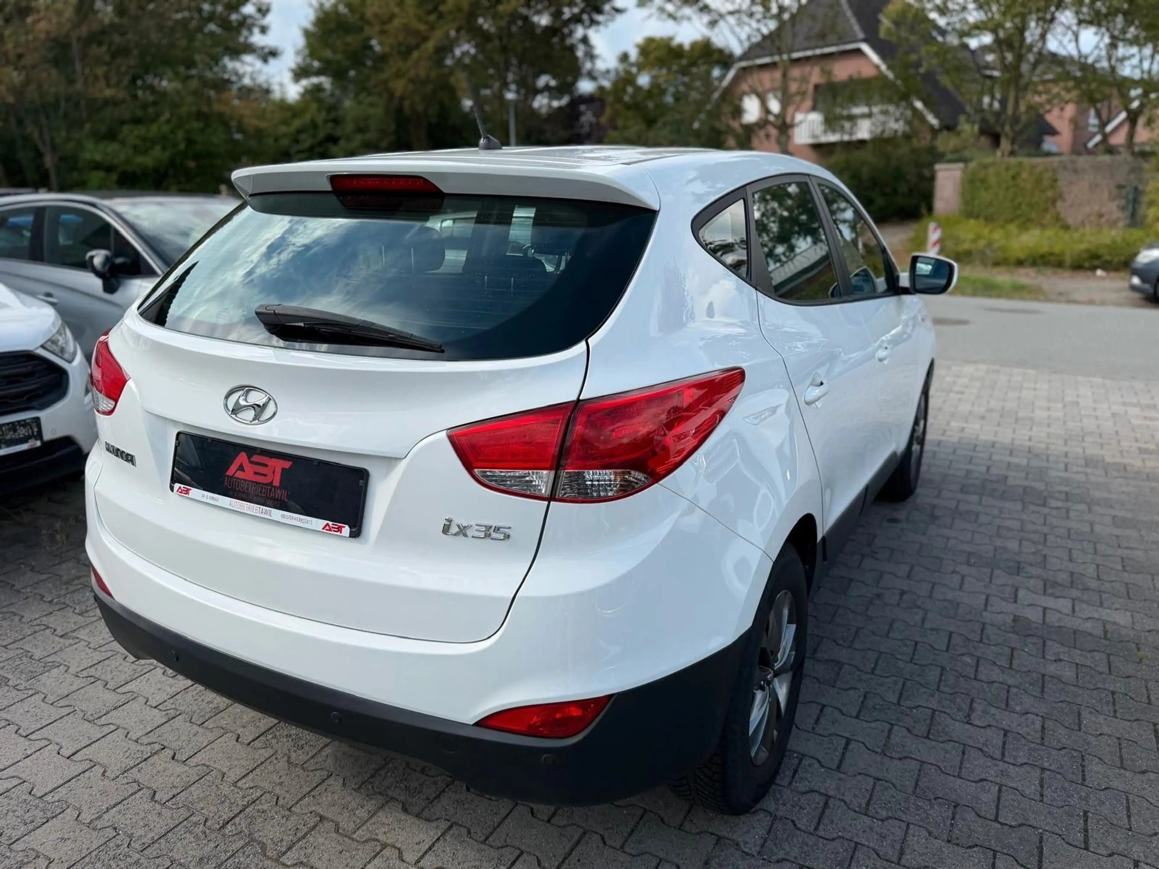 Hyundai iX35 1.6 GDI, TÜV NEU, Klima, PDC, 1Hand, 99TKM! — photo 3