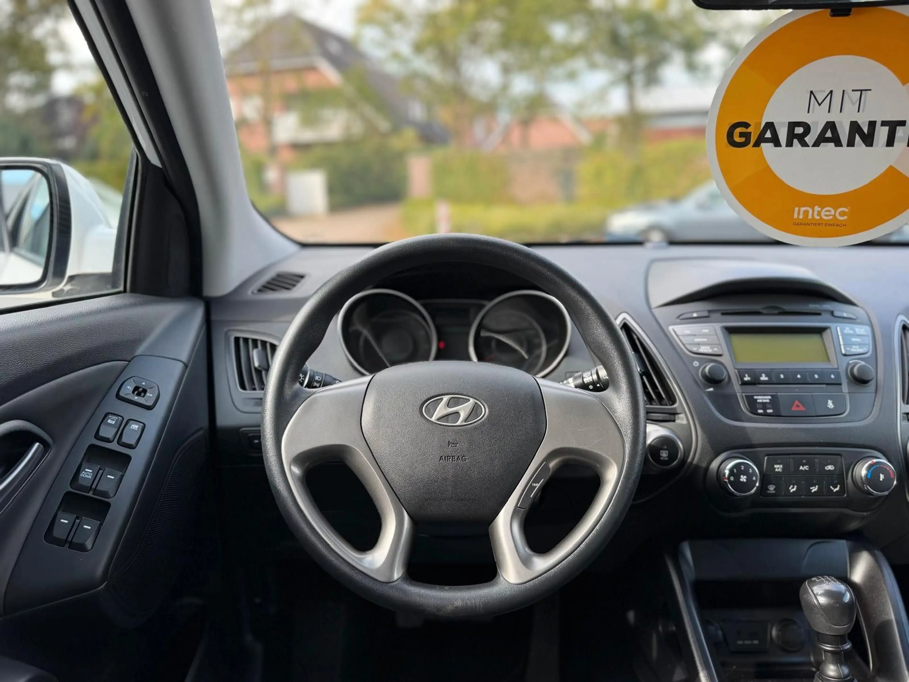 Hyundai iX35 1.6 GDI, TÜV NEU, Klima, PDC, 1Hand, 99TKM! — photo 12