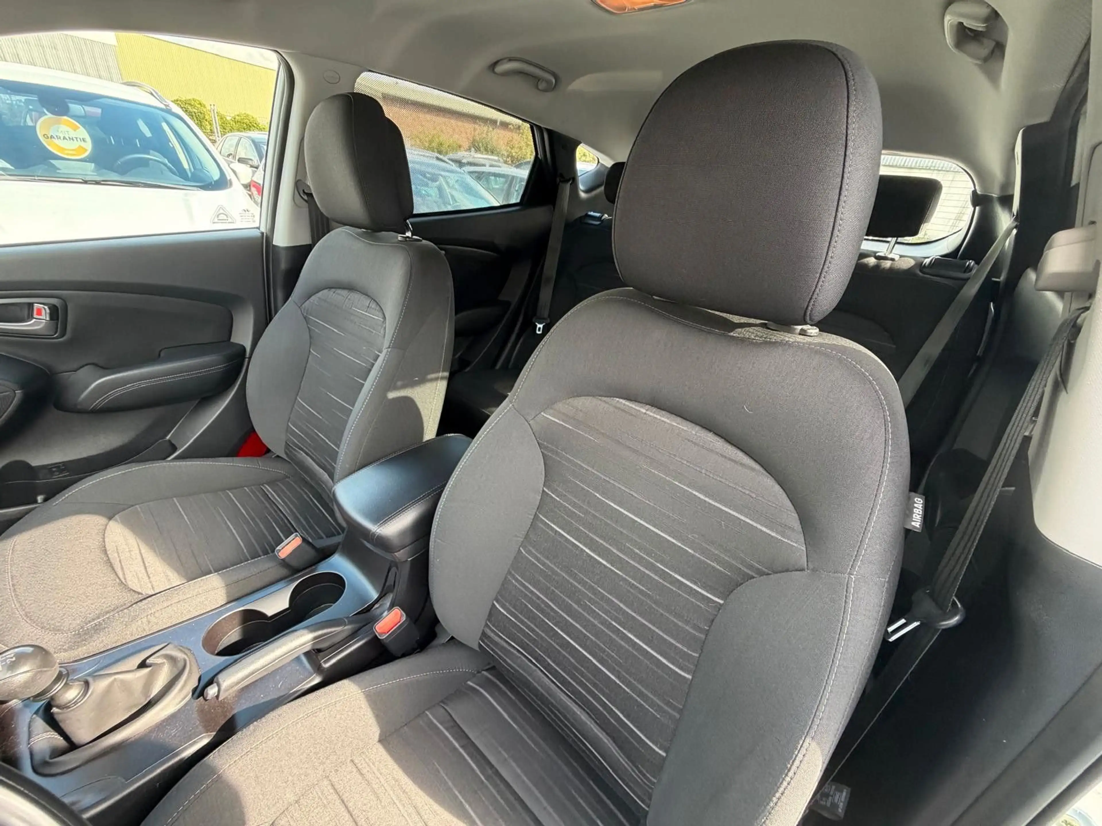 Hyundai iX35 1.6 GDI, TÜV NEU, Klima, PDC, 1Hand, 99TKM! — photo 10