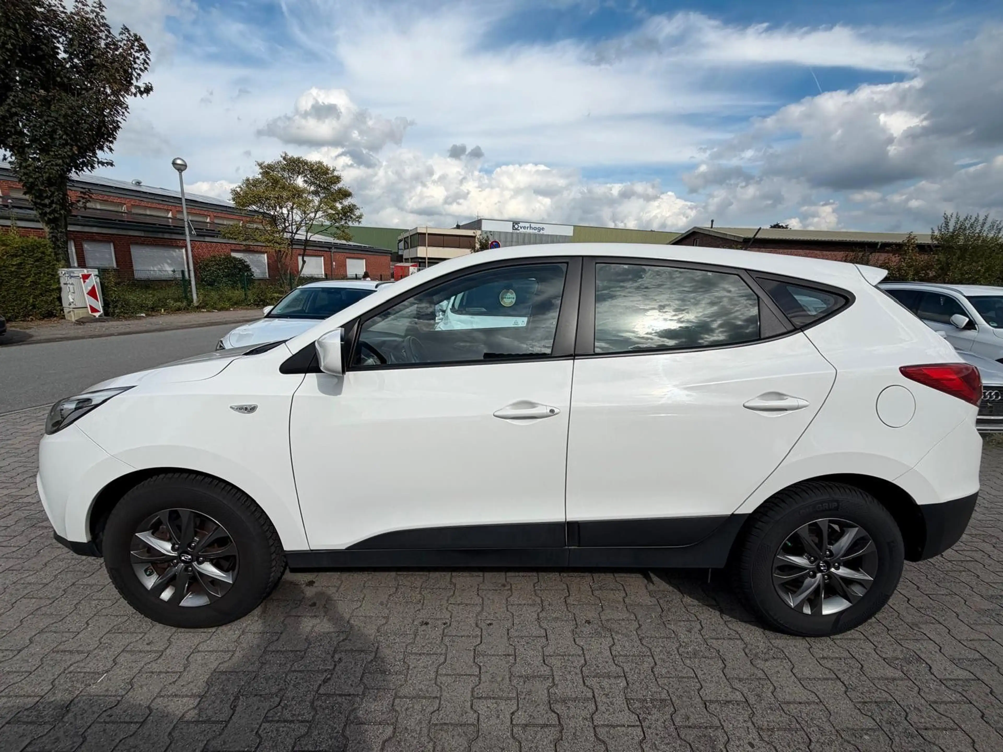 Hyundai iX35 1.6 GDI, TÜV NEU, Klima, PDC, 1Hand, 99TKM! — photo 6