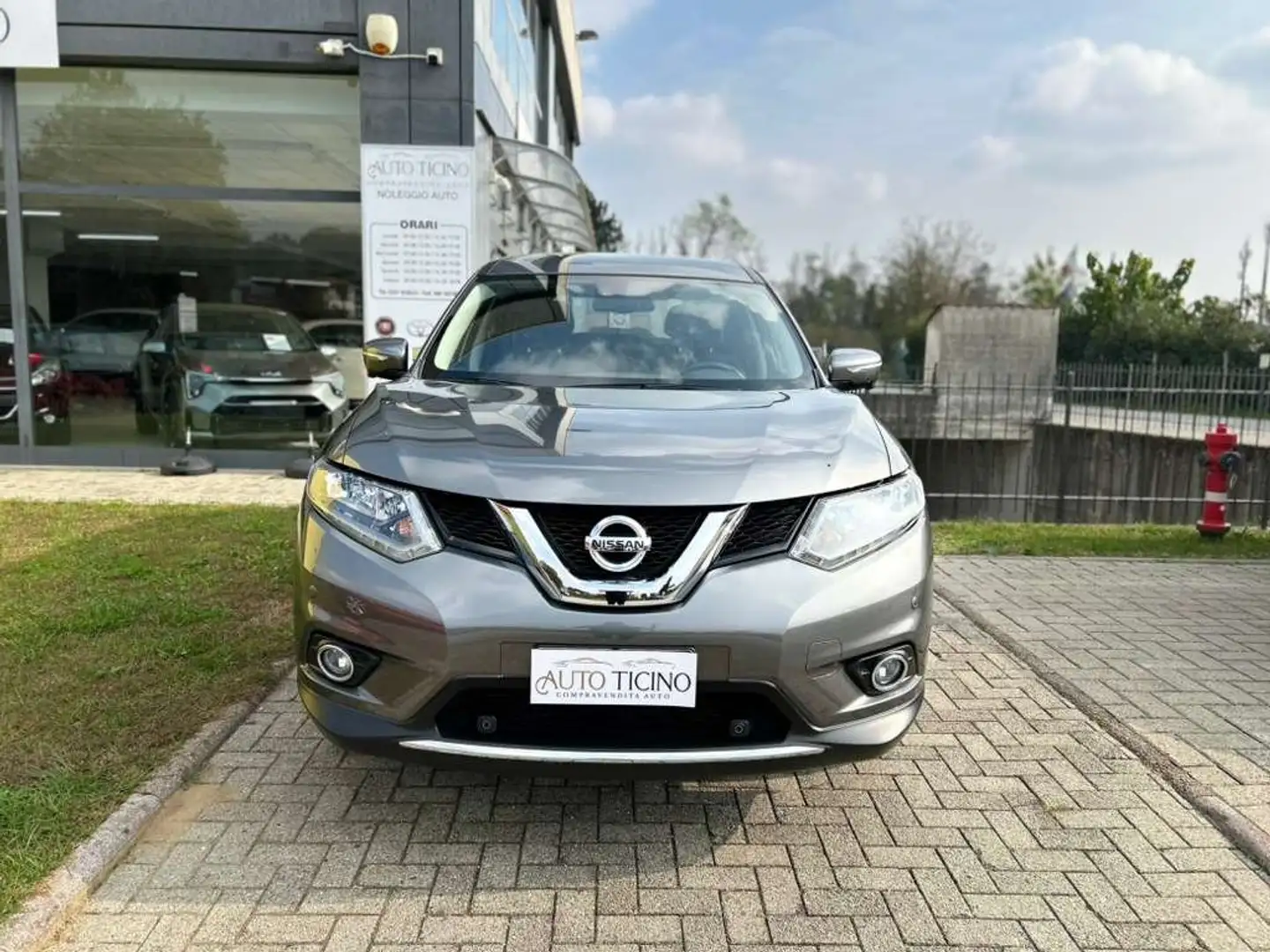 Nissan X-Trail X-Trail 1.6 DIG-T 2WD Tekna 163cv Grigio - 2