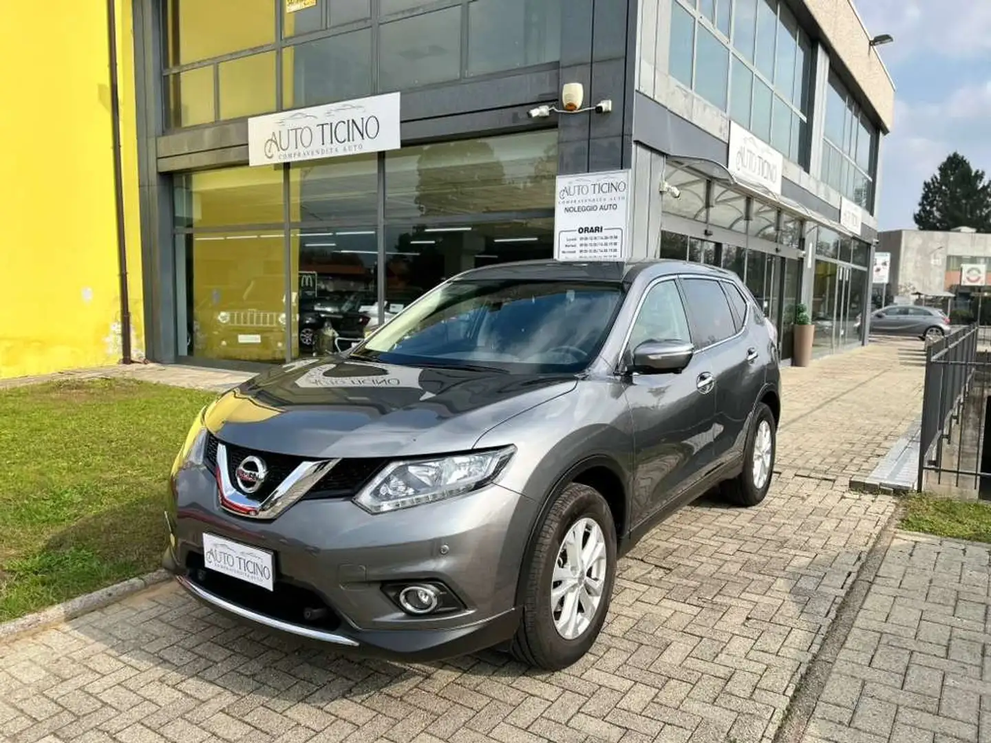 Nissan X-Trail X-Trail 1.6 DIG-T 2WD Tekna 163cv Grigio - 1