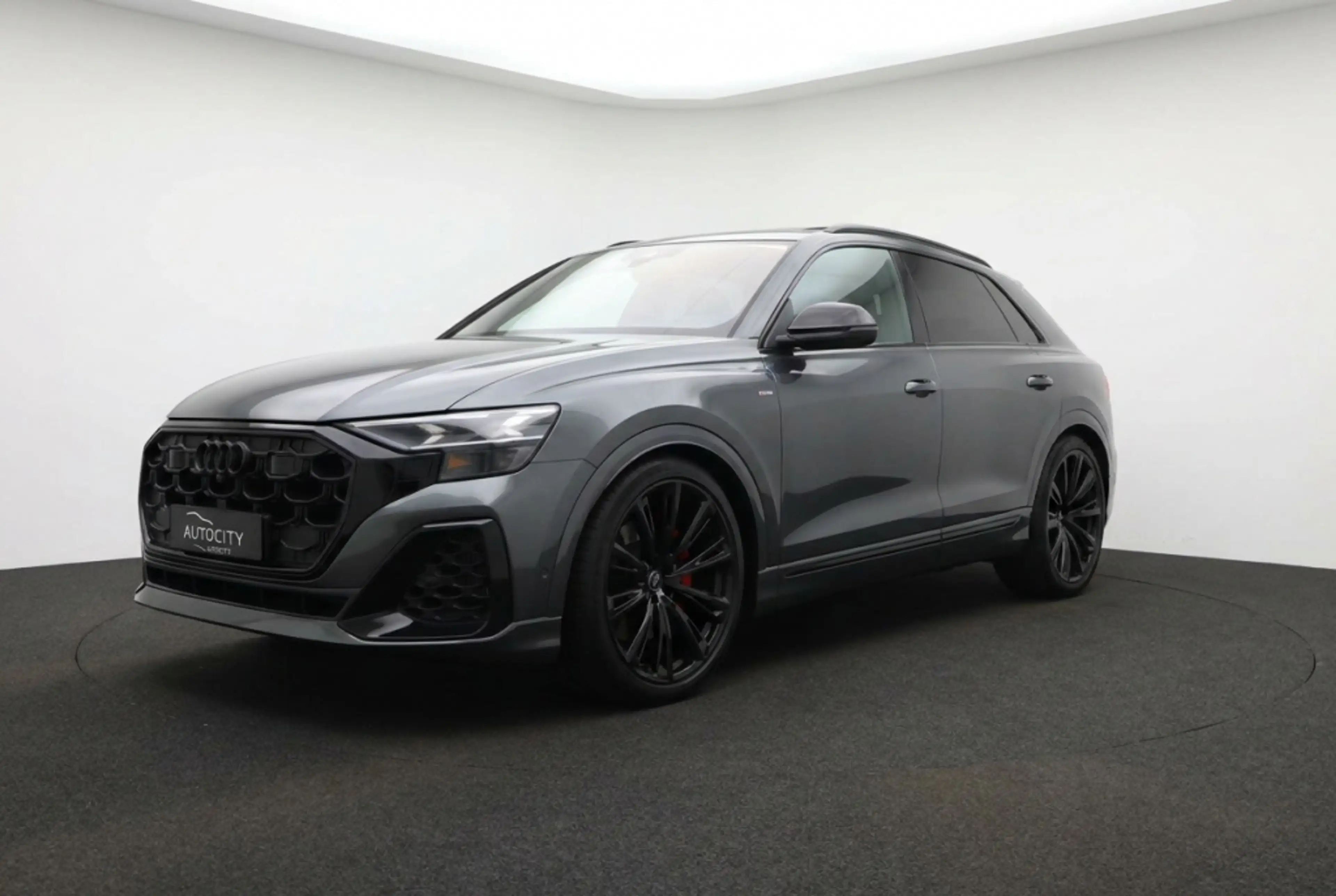 Audi Q8 60 TFSI e-hybrid quattro S Line Competition l AWD