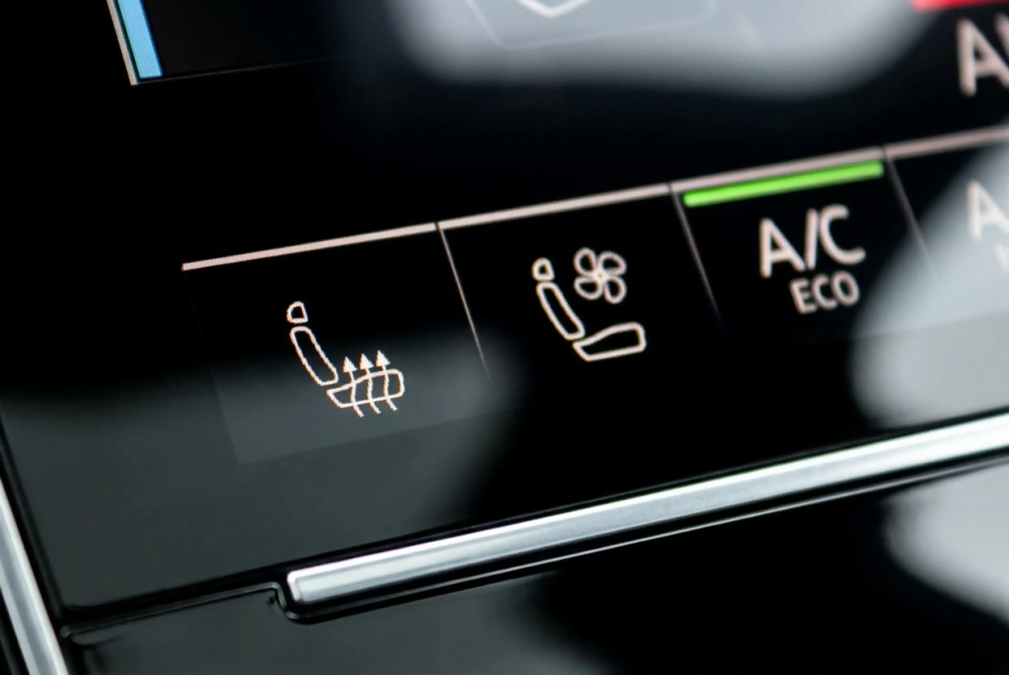 Audi Q8 60 TFSI e-hybrid quattro S Line Competition l AWD — photo 23