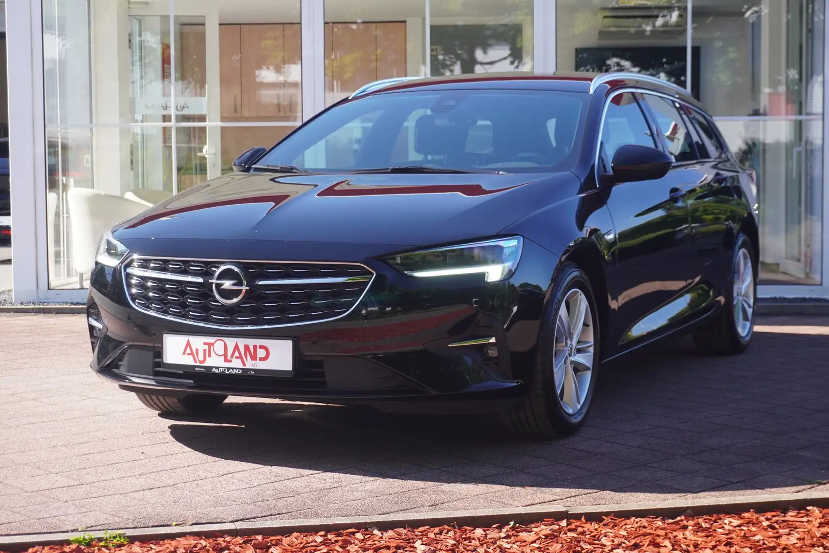 Opel Insignia ST 2.0 Turbo Elegance Aut. LED Navi DAB Noir - 2