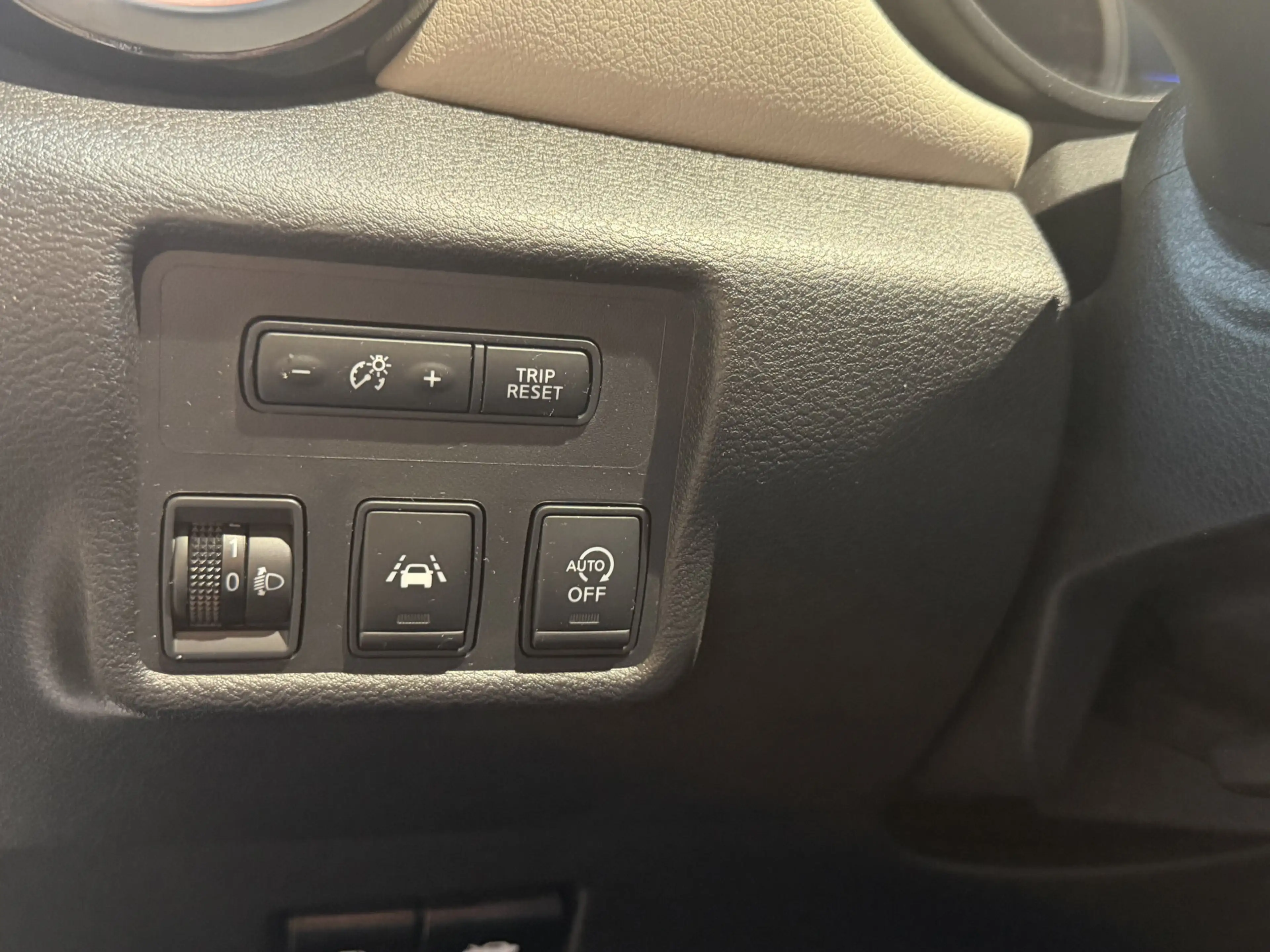 Nissan Micra 1.0 IG-T Tekna achteruitrijcamera - stoelverwarmin — photo 21