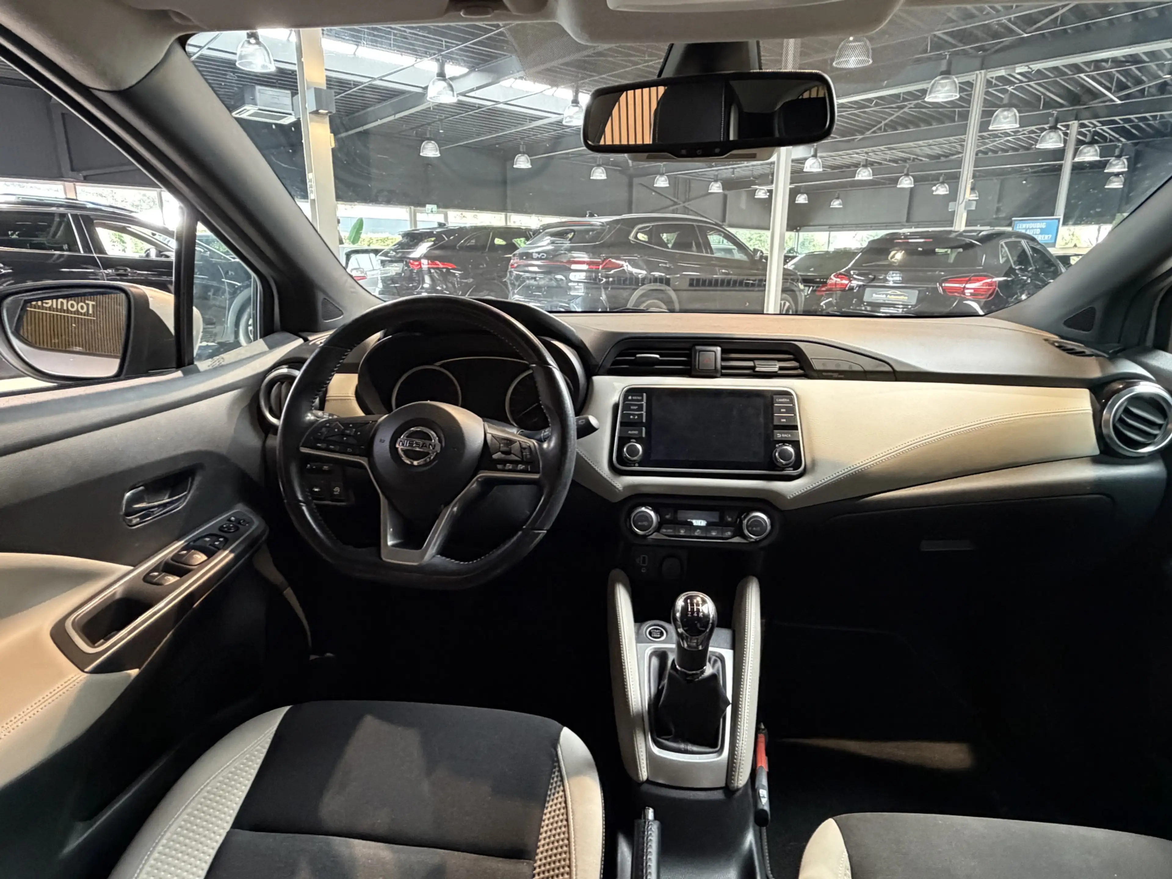 Nissan Micra 1.0 IG-T Tekna achteruitrijcamera - stoelverwarmin — photo 18