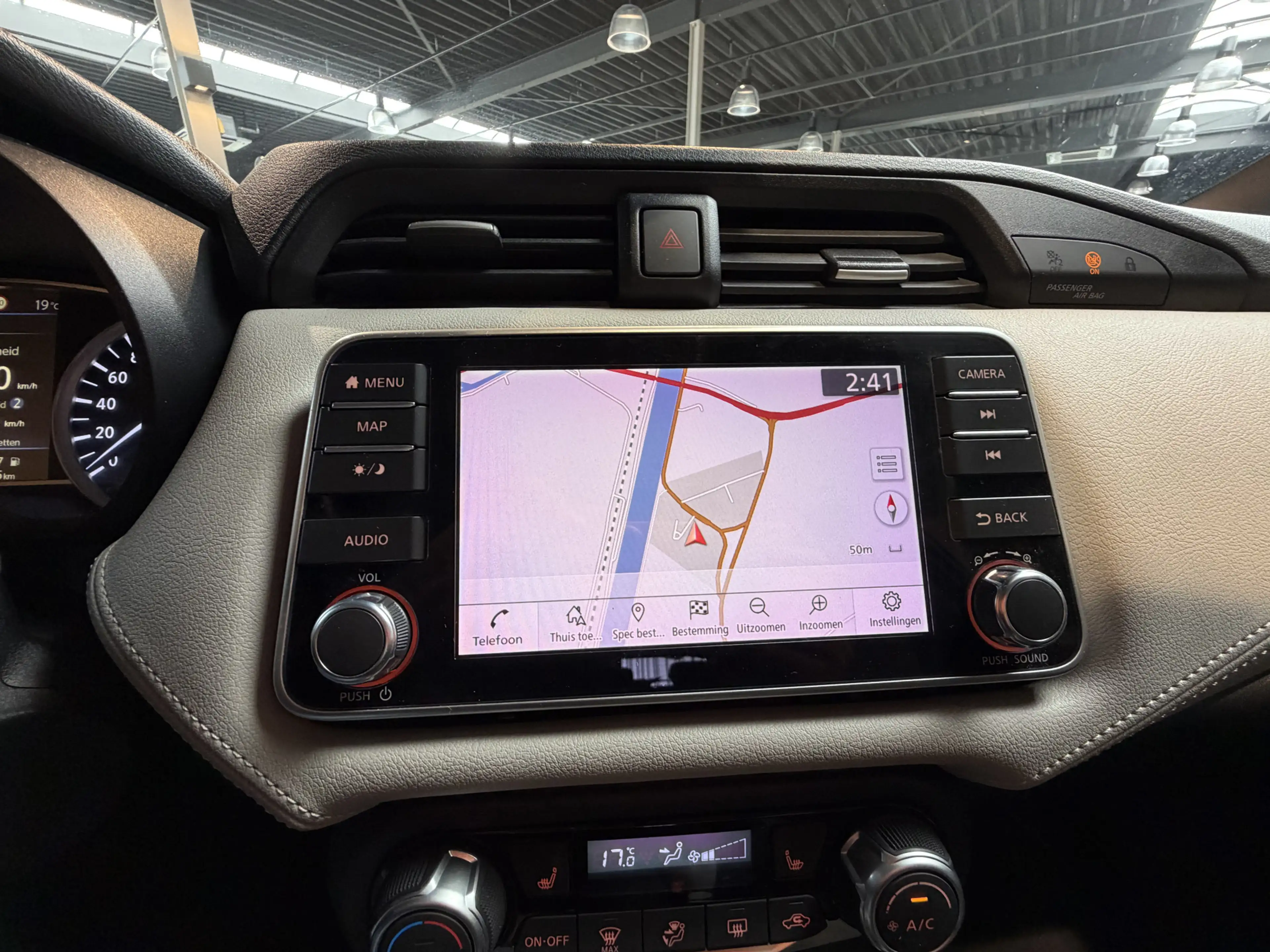 Nissan Micra 1.0 IG-T Tekna achteruitrijcamera - stoelverwarmin — photo 30