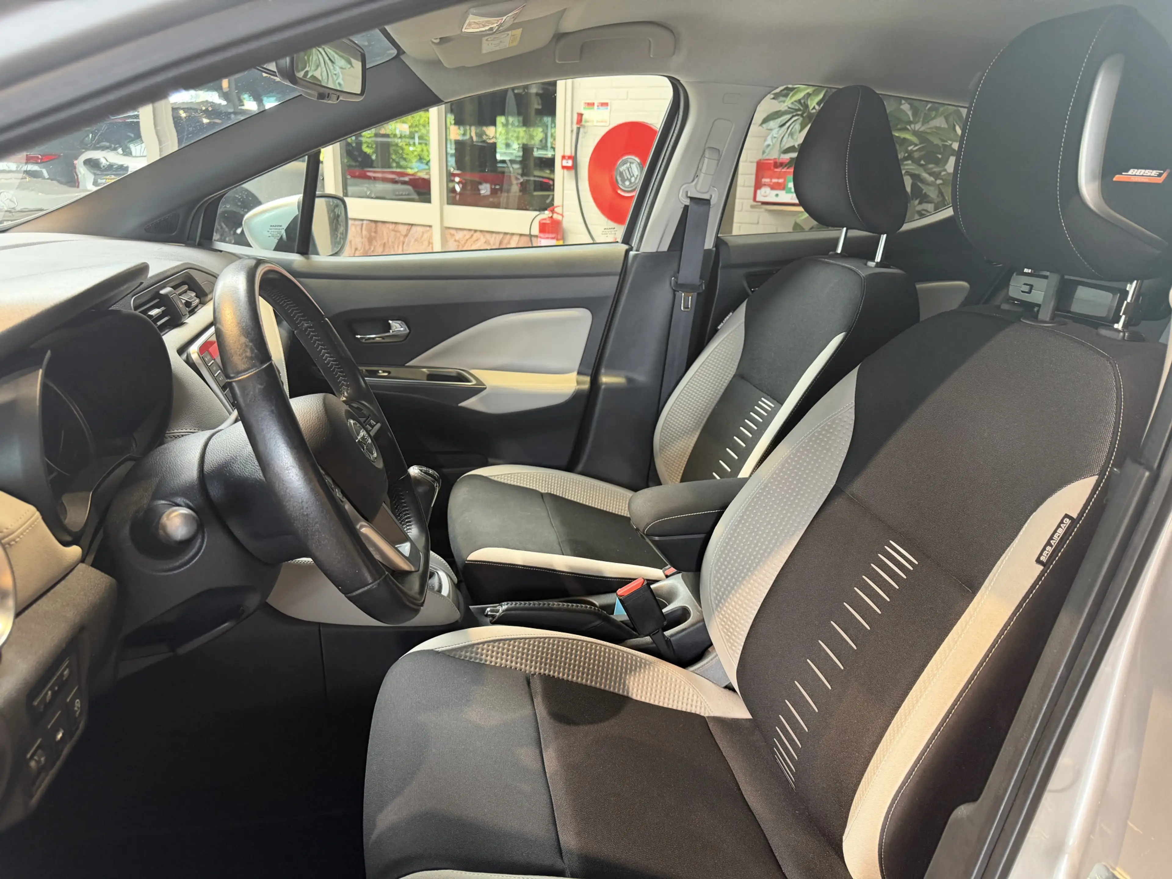 Nissan Micra 1.0 IG-T Tekna achteruitrijcamera - stoelverwarmin — photo 11