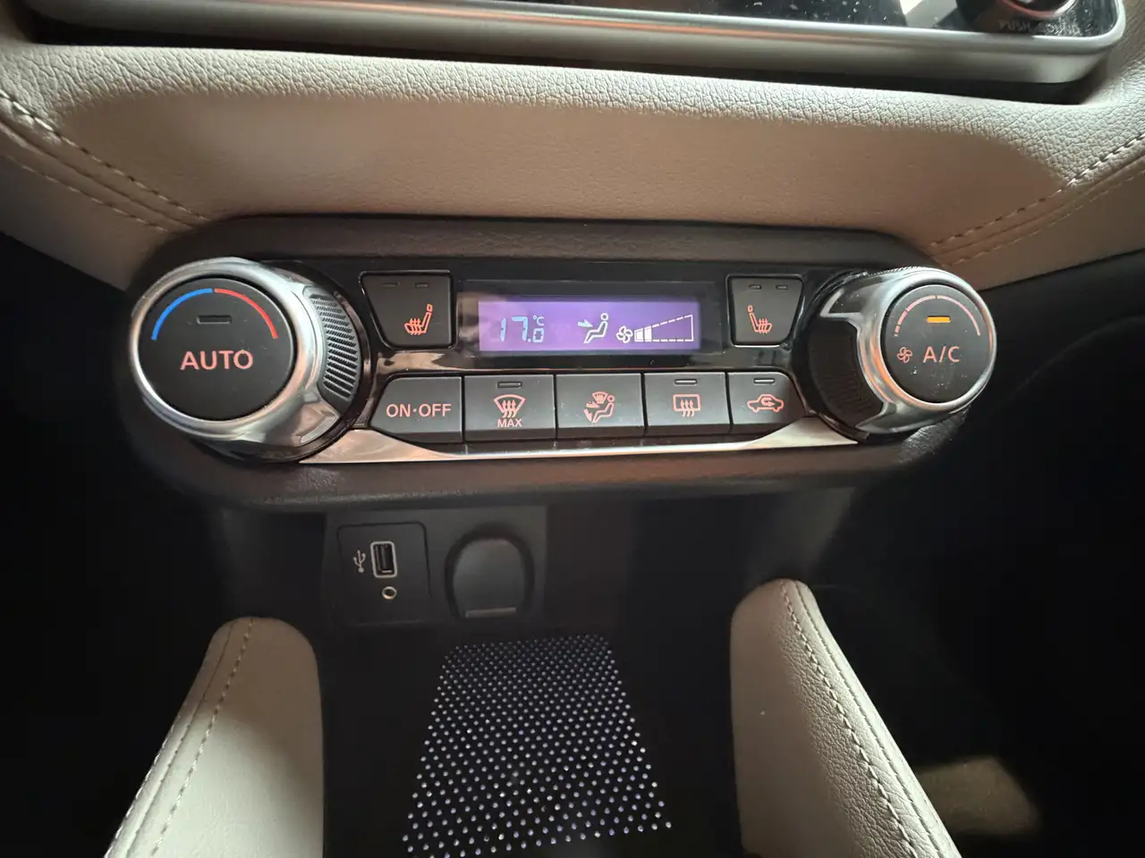 Nissan Micra 1.0 IG-T Tekna achteruitrijcamera stoelverwarmin, миниатюра 27