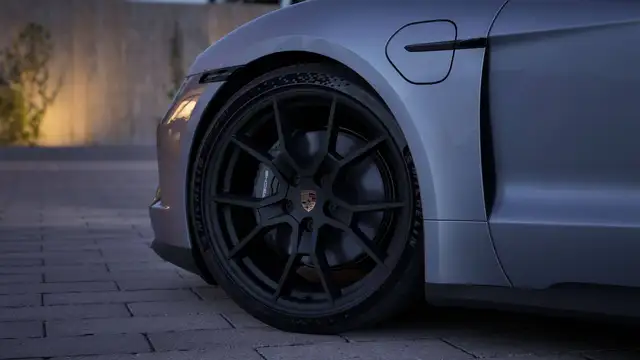 Porsche Taycan view 25