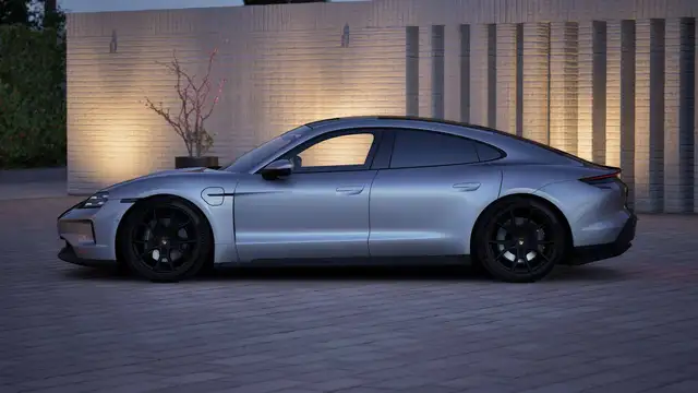 Porsche Taycan view 23