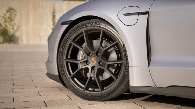 Porsche Taycan view 5