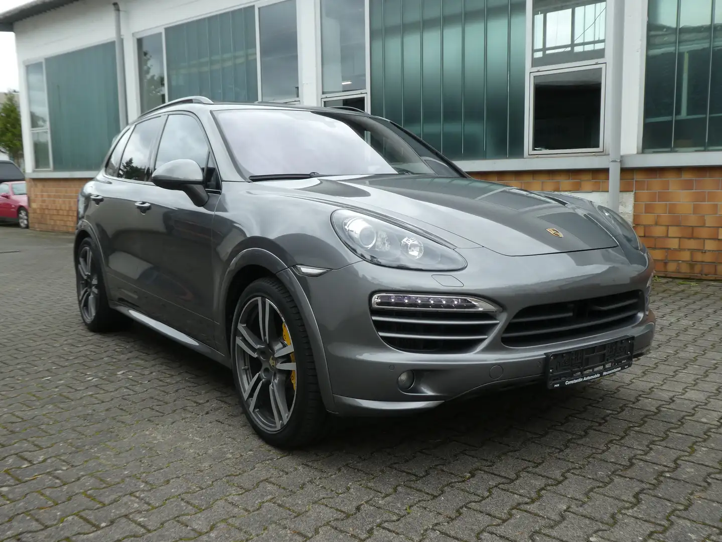 Porsche Cayenne Diesel Tiptronic S Sport Design Voll Porsche Garan Grijs - 2