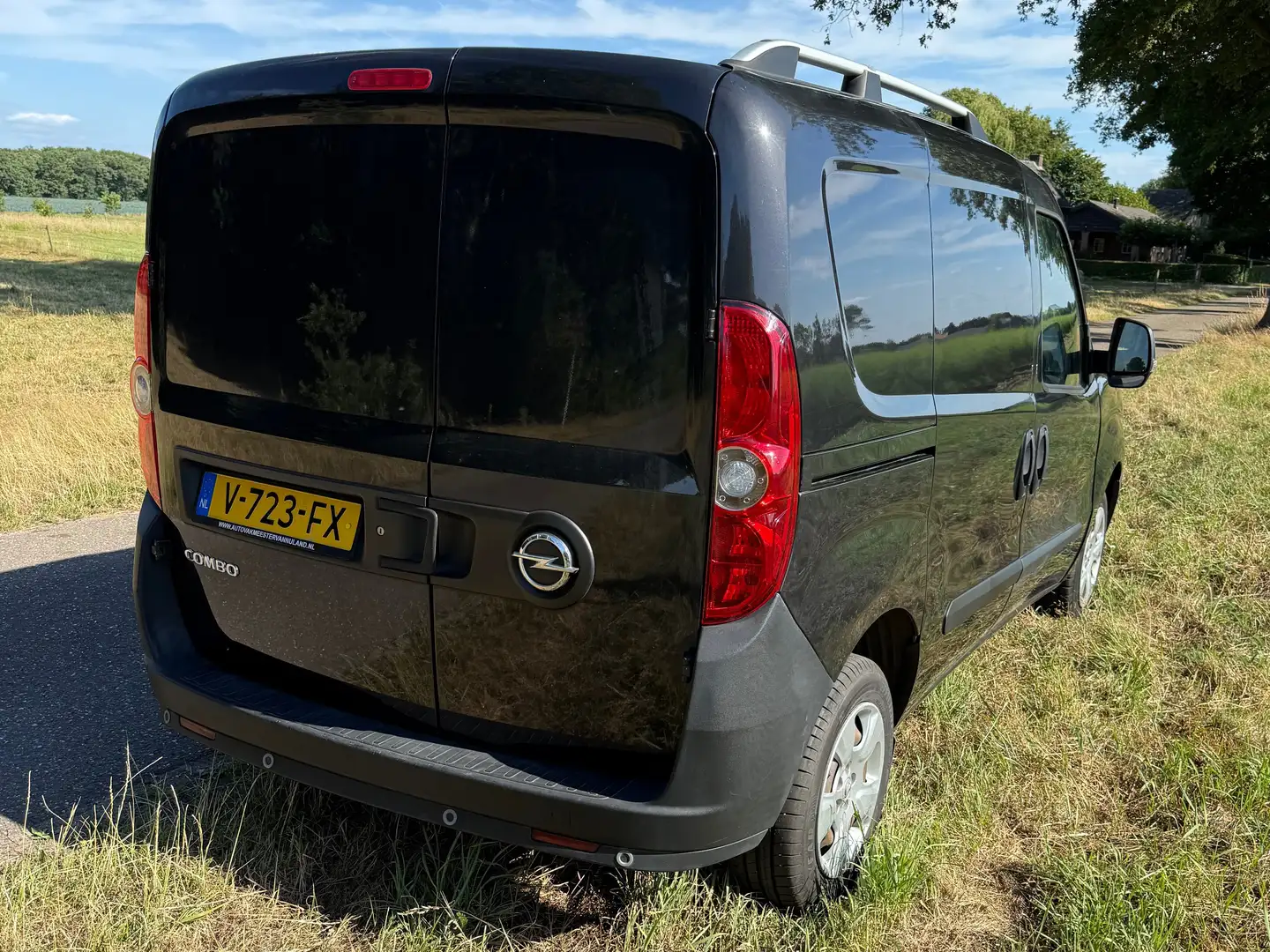 Opel Combo Combo 1.3 CDTi L1H1 Edit. Zwart - 2