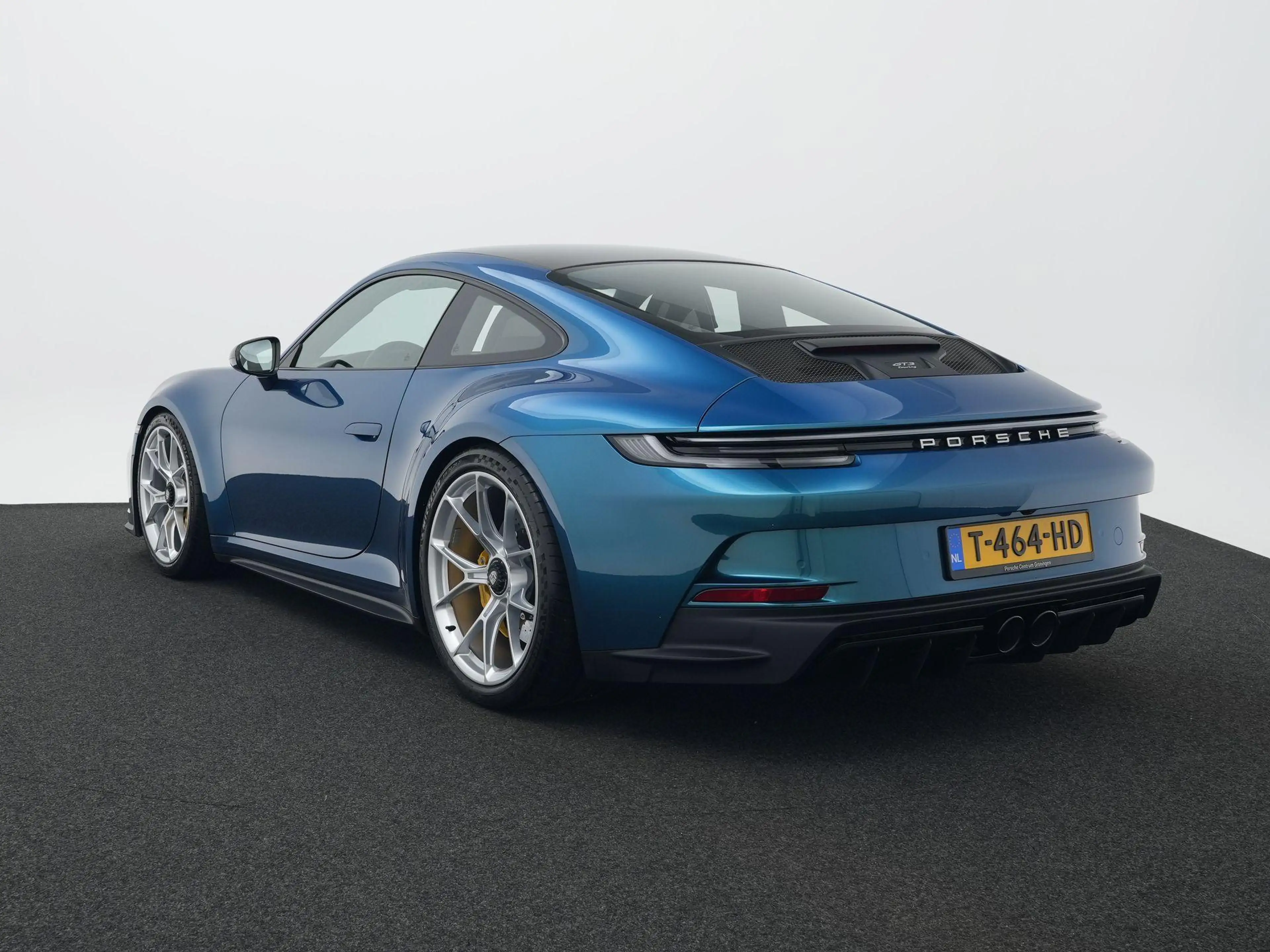 Porsche 992 GT3 Touring — photo 3