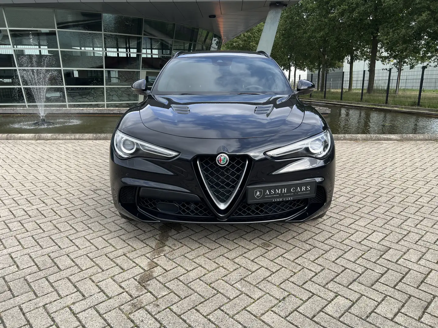 Alfa Romeo Stelvio 2.9 V6 AWD Quadrifoglio | Nieuwstaat | BTW-auto | Zwart - 2