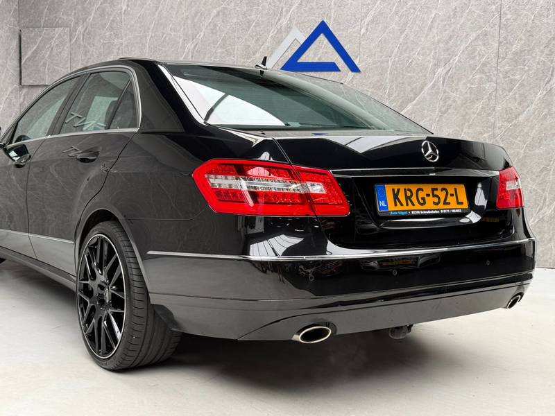 Mercedes-Benz E 350 CGI Avantgarde 293 PK / Open Dak — photo 11