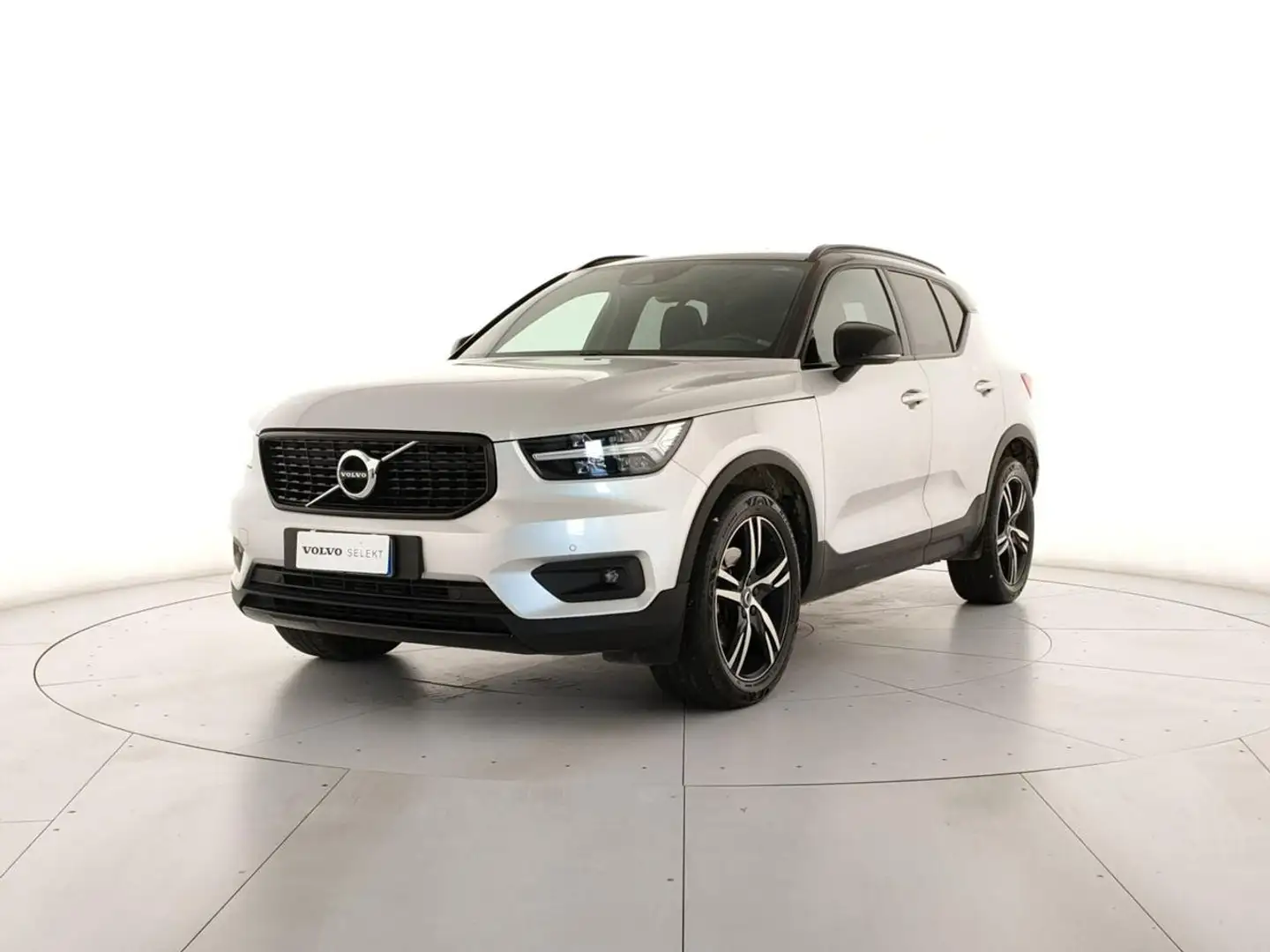 Volvo XC40 D4 AWD Geartronic R-design Argento - 2