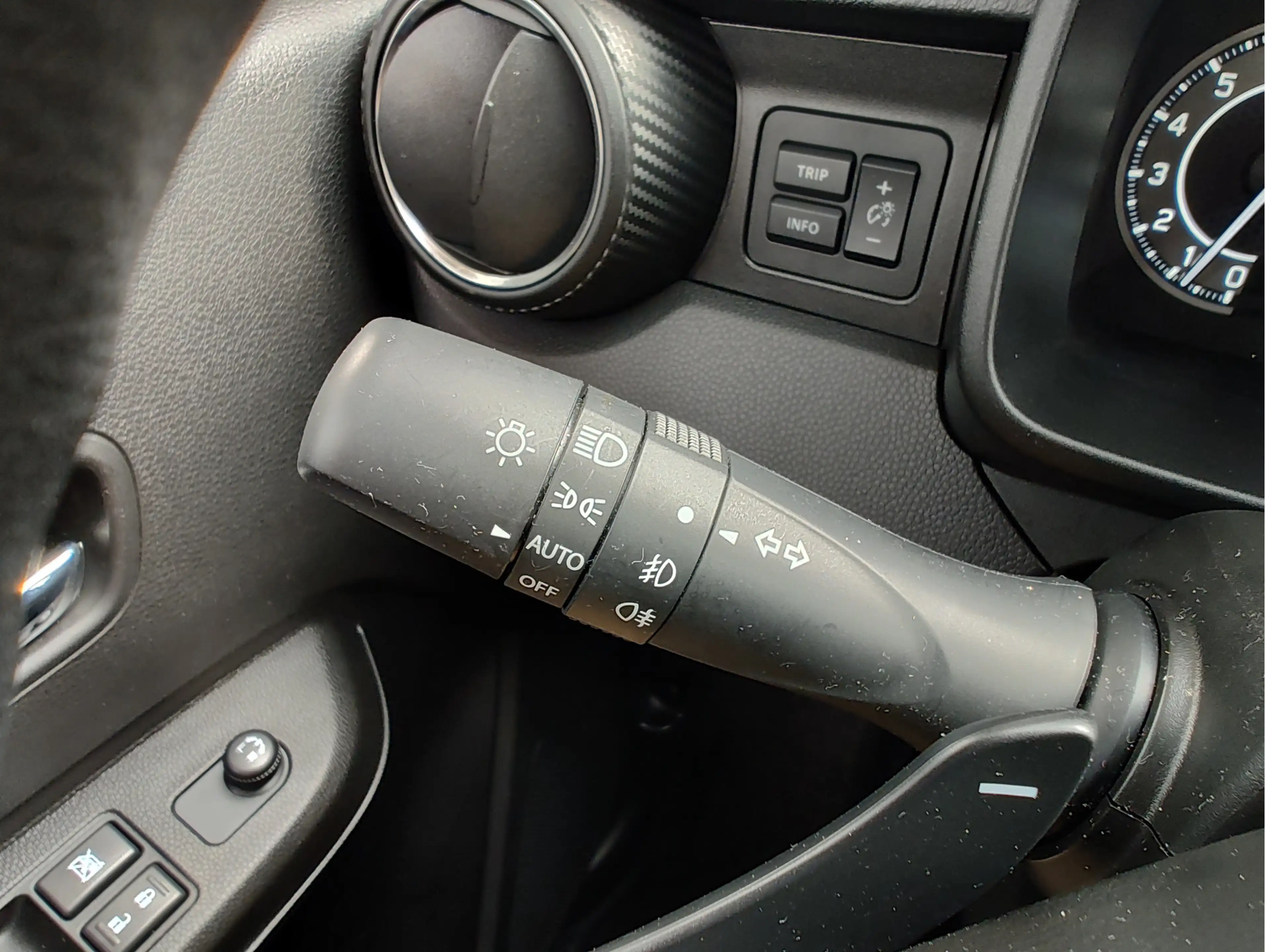 Suzuki Ignis 1.2 SMART HYBRID SELECT CVT Camera | Stoelverwarmi — photo 24